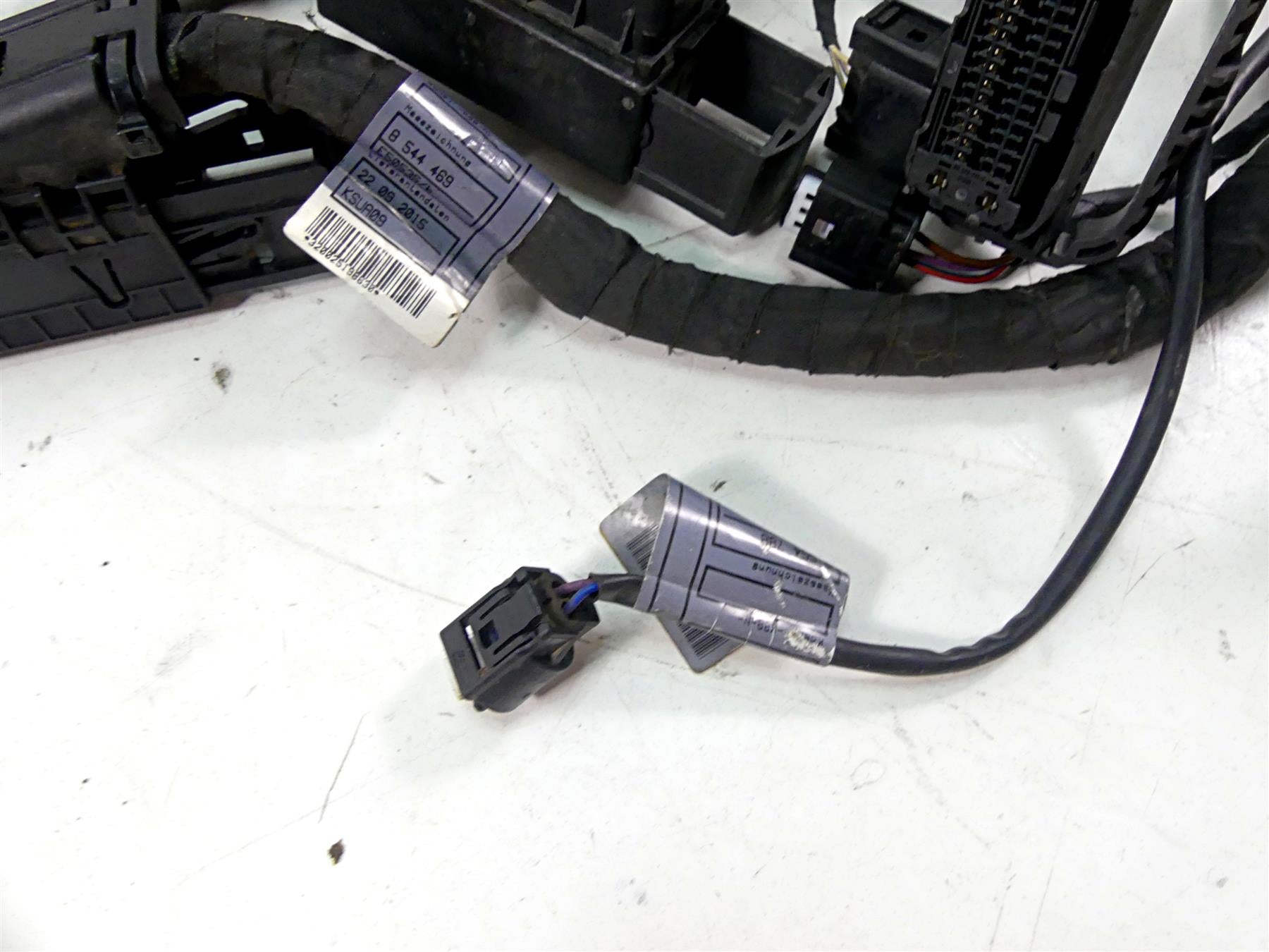 2016 BMW R1200GS Adv K51 Main & Engine Wiring Harness 61118562116 12518544470 {{ shop.shopifyCountryName }} - Mototech271