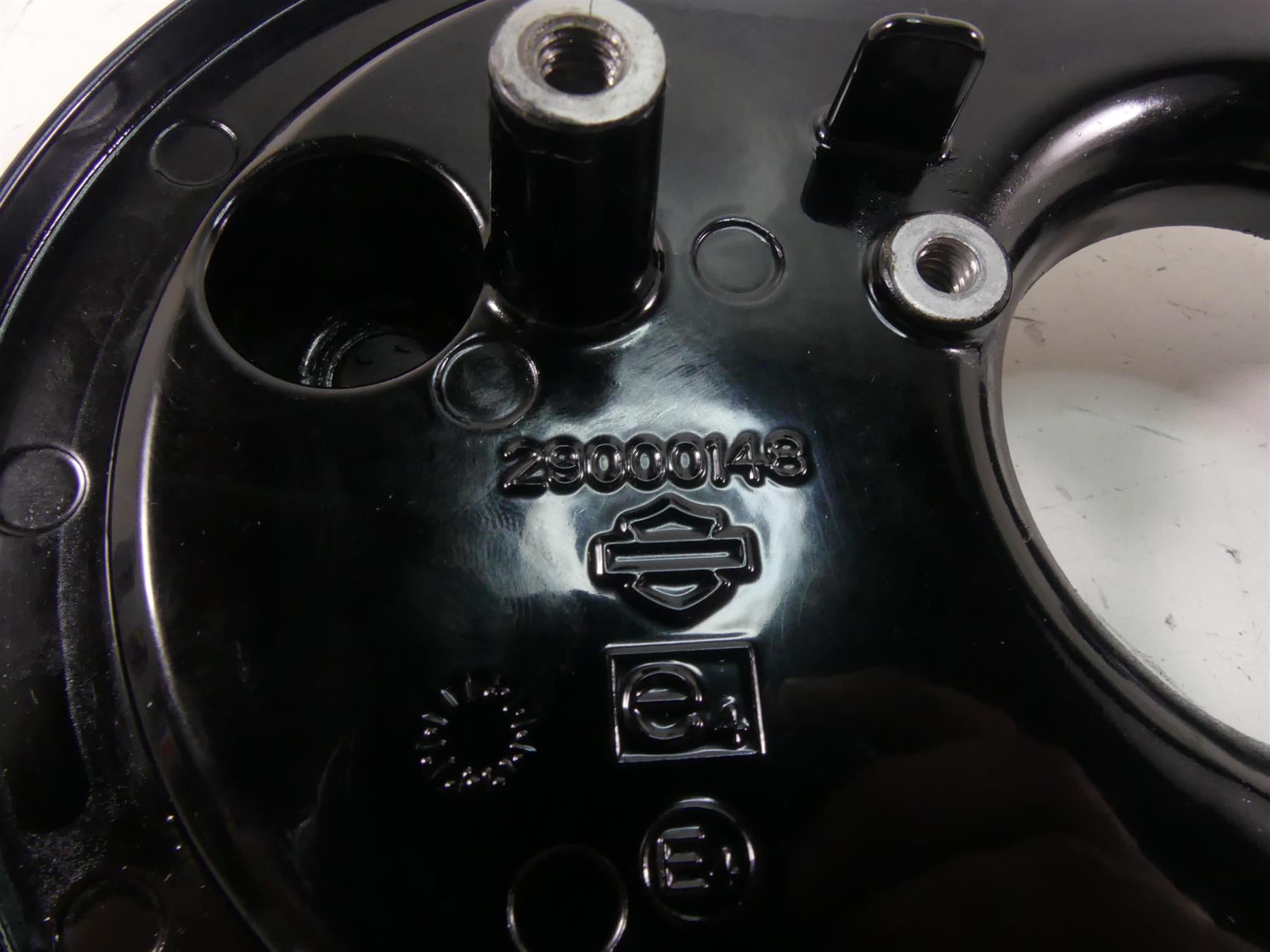 2021 Harley Softail FXBBS Street Bob Air Cleaner Filter Mount Plate 29000148 {{ shop.shopifyCountryName }} - Mototech271