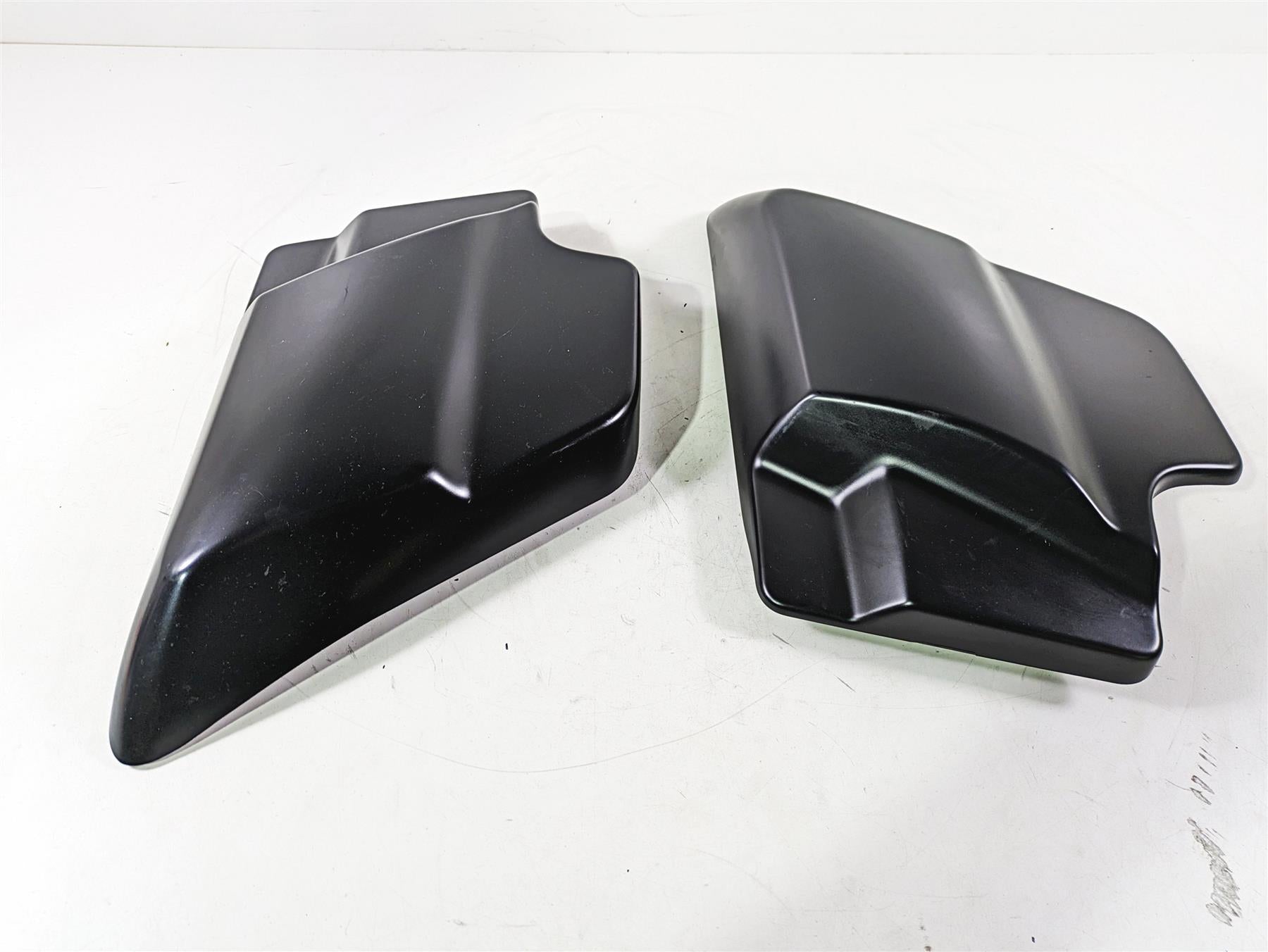 2017 Harley Touring FLTRXS Road Glide Side Cover Fairing Set 66048-09A 66250-09 {{ shop.shopifyCountryName }} - Mototech271