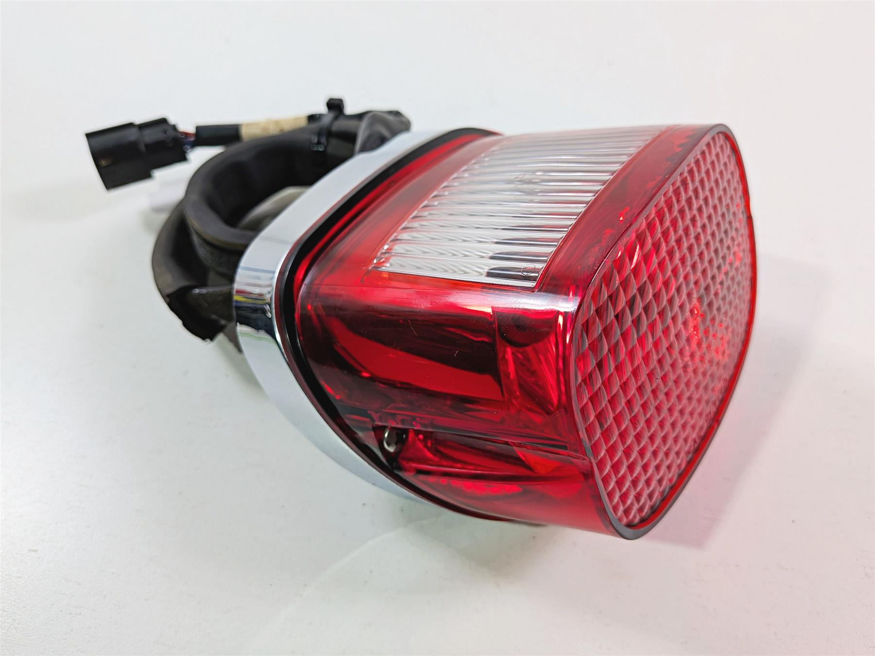 2014 Harley Touring FLHTK Electra Glide Tail Light Lamp & Wiring 68140-04-Mototech271