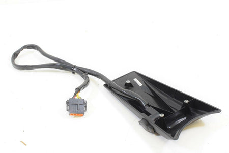 2005 Harley Touring FLHTCUI Electra Glide CB Radio Intercom Plug Port 77136-03 {{ shop.shopifyCountryName }} - Mototech271