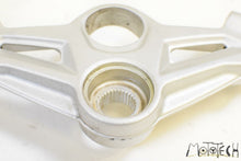 Load image into Gallery viewer, 2009 BMW K1300 K1300S K40 Upper Triple Tree Steering Clamp 32717707554 | Mototech271
