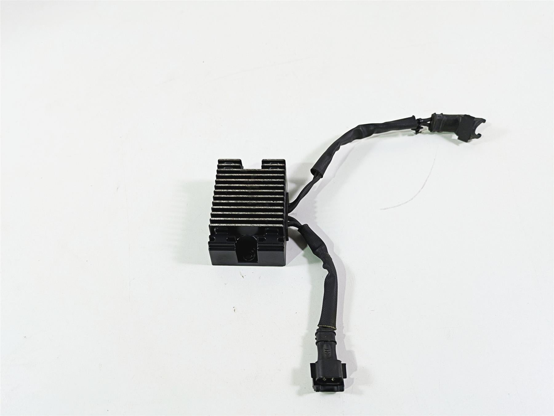 2009 Harley XR1200 Sportster Rectifier Voltage Regulator 74711-08 {{ shop.shopifyCountryName }} - Mototech271