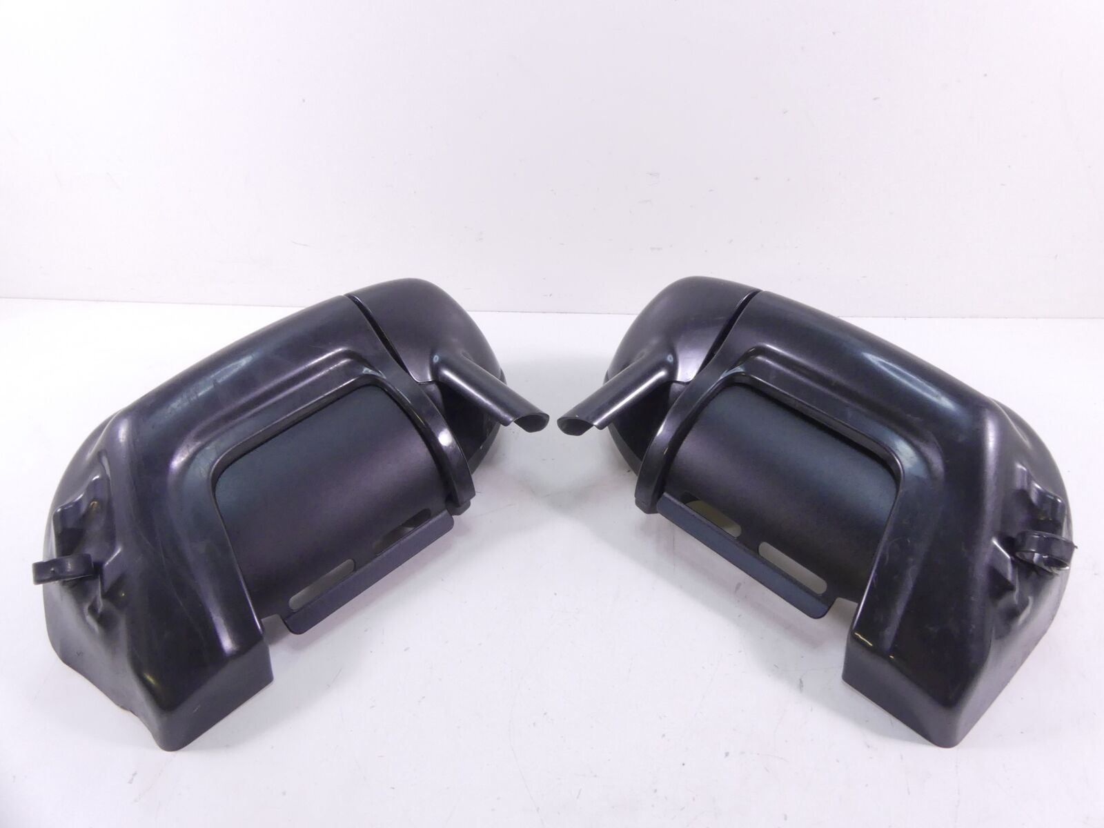2009 Harley Touring FLHTCU Electra Glide Lower Leg Fairing Cover Set 58816-05A {{ shop.shopifyCountryName }} - Mototech271