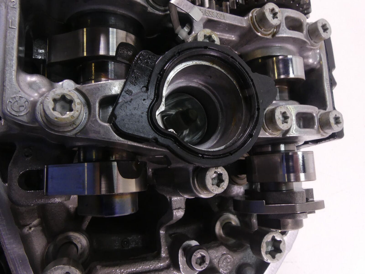 2016 BMW R1200R R1200 R K53 Left Cylinderhead Cylinder Head -Tested 11128546331 {{ shop.shopifyCountryName }} - Mototech271
