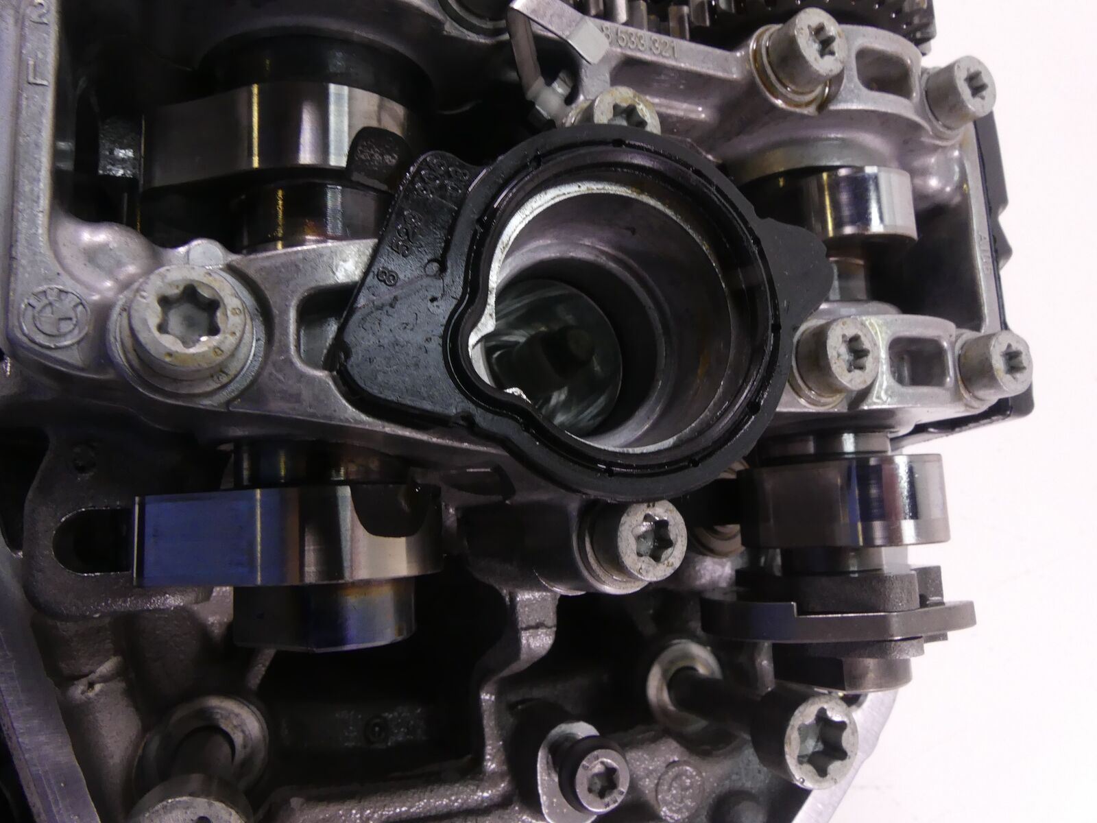 2016 BMW R1200R R1200 R K53 Left Cylinderhead Cylinder Head -Tested 11128546331 {{ shop.shopifyCountryName }} - Mototech271
