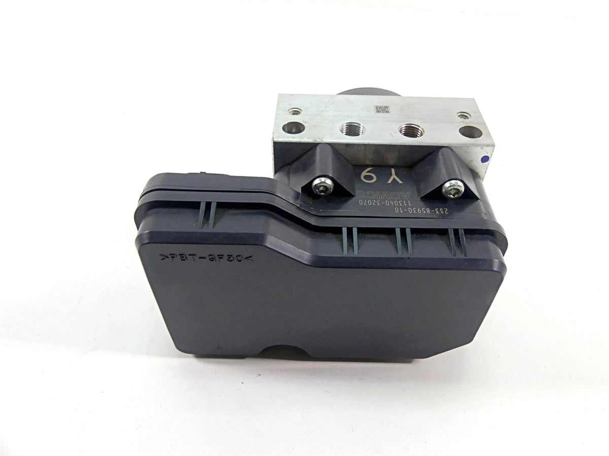 2012 Yamaha VMX17 VMAX 1700 Abs Brake Pump Module Unit 2S3-85930-19-00 {{ shop.shopifyCountryName }} - Mototech271