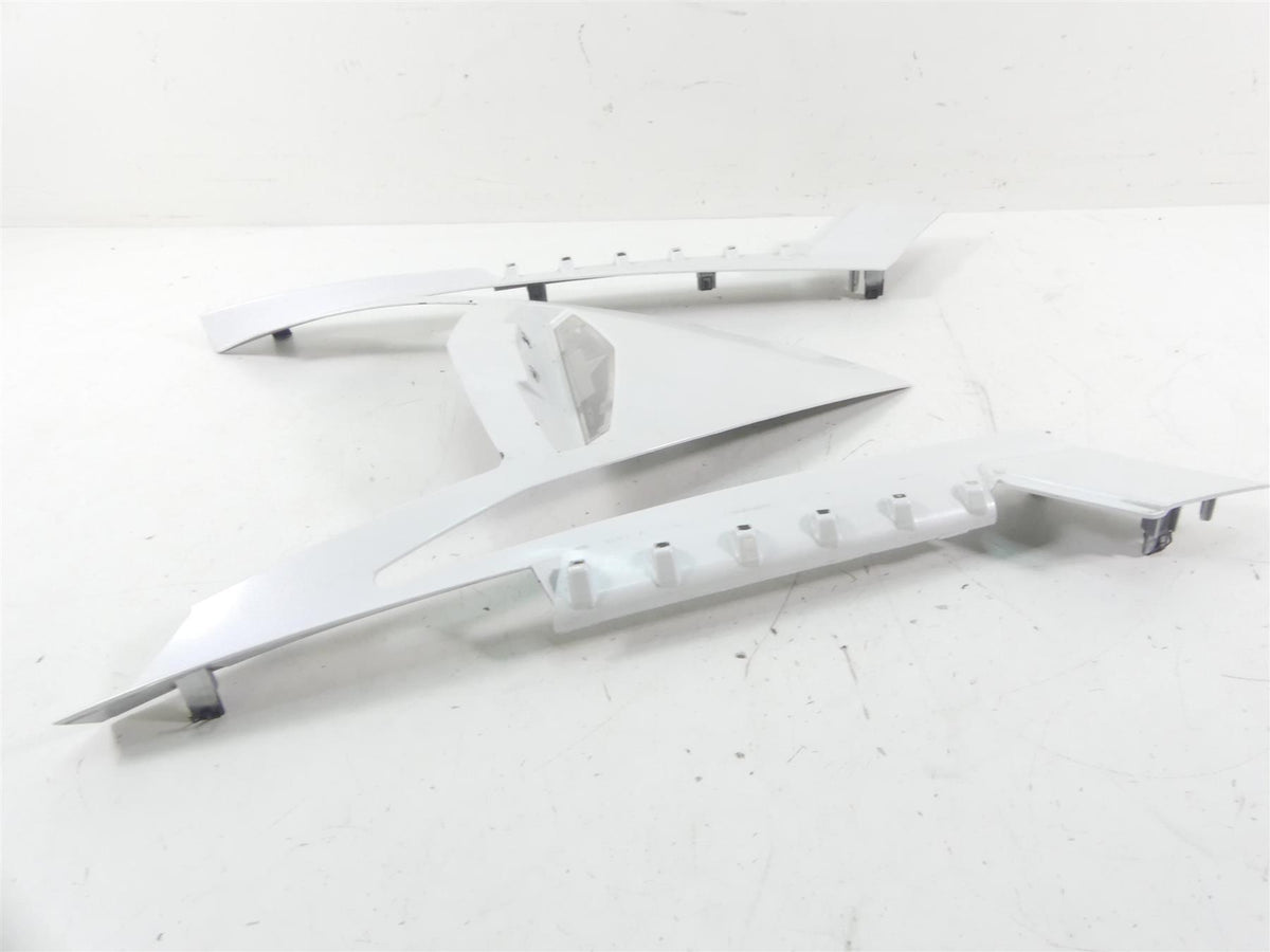 2011 Victory Vision Tour Rear Taillight Tail Light Fairing Cover - Read 5436209 {{ shop.shopifyCountryName }} - Mototech271