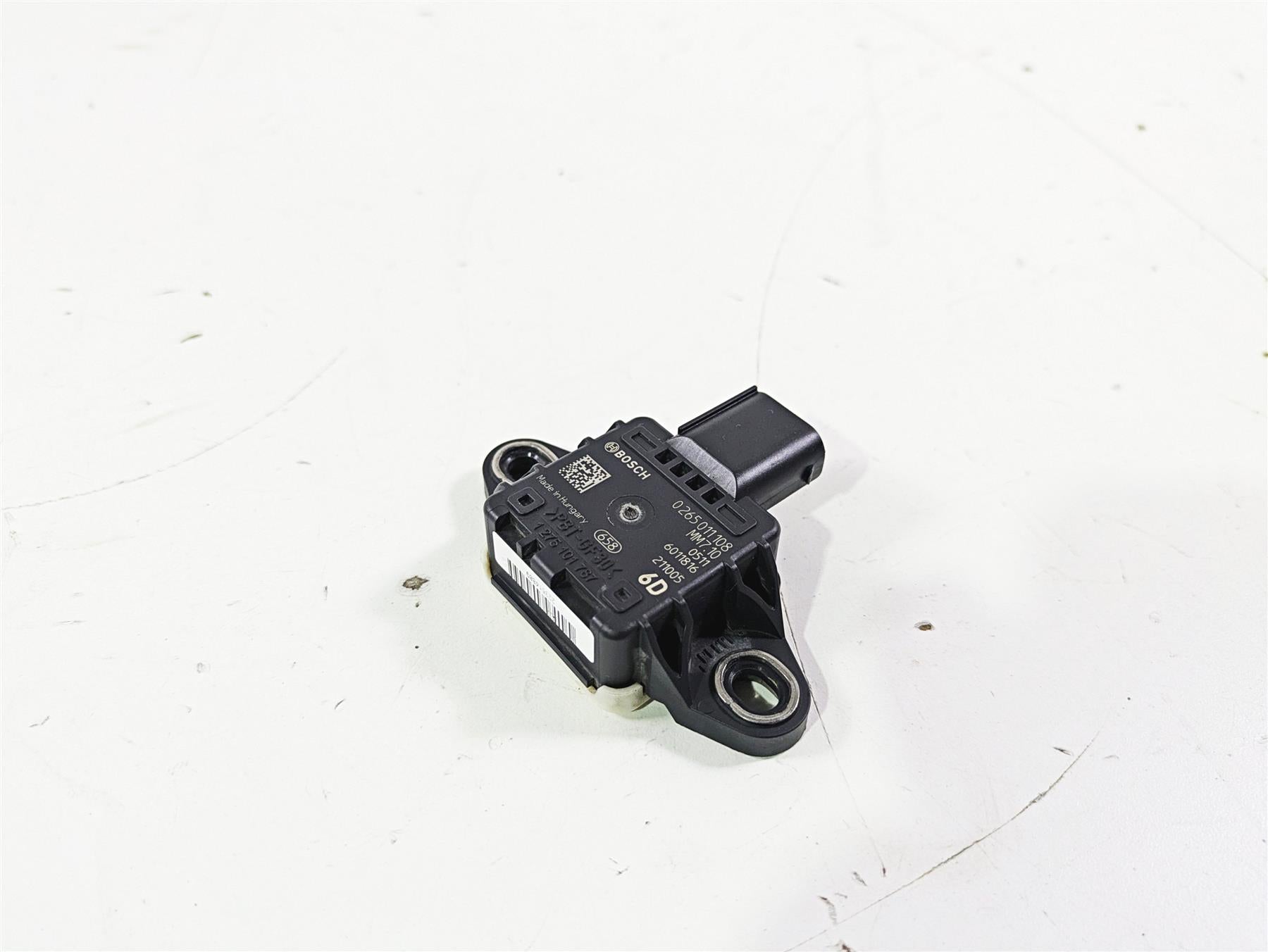 2022 KTM 1290 Super Adventure S Fall Lean Angle Sensor Bosch 61542090000 {{ shop.shopifyCountryName }} - Mototech271