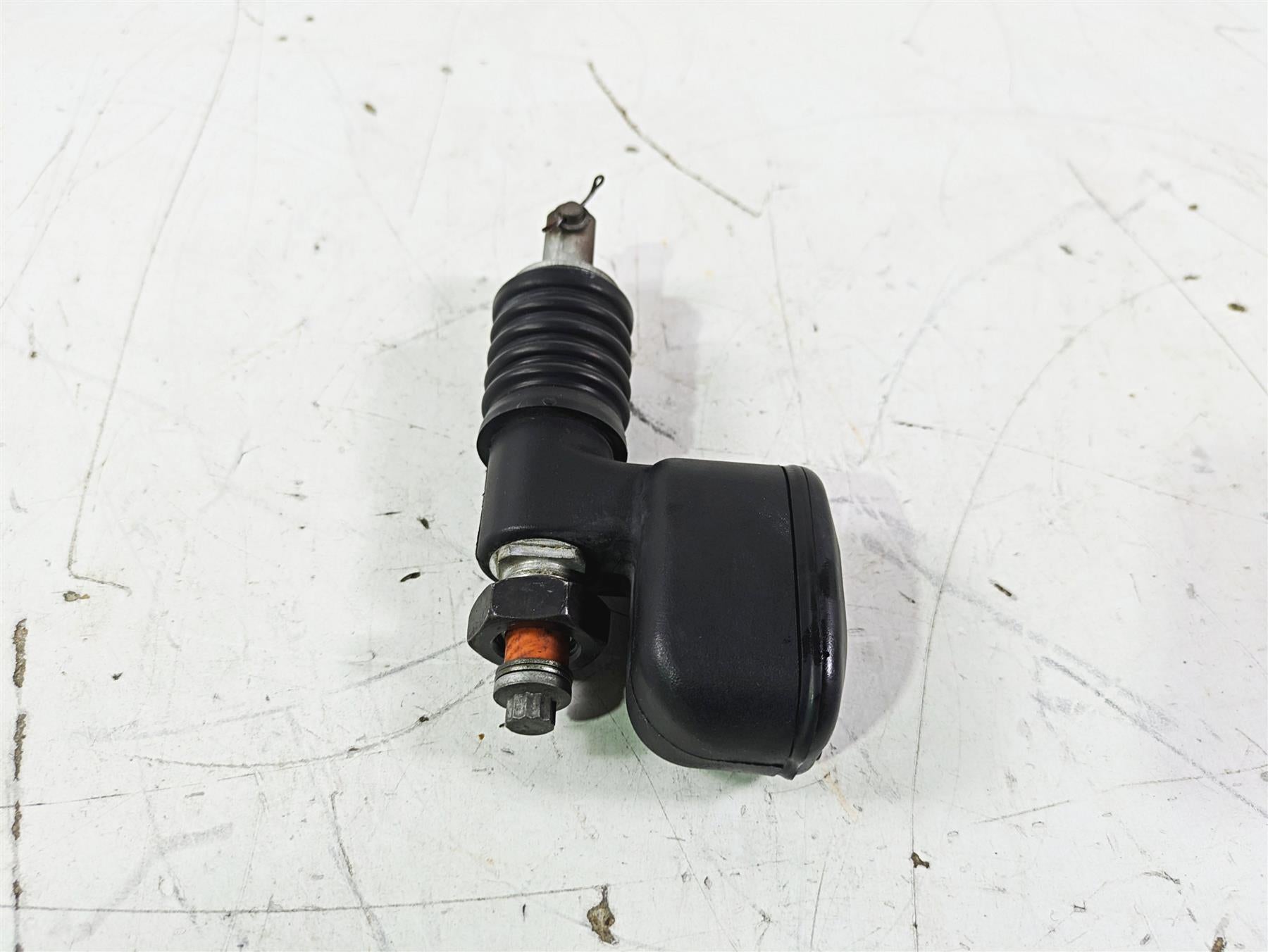 2016 Harley FLSTC Softail Heritage Rear Brake Master Cylinder 41767-05E {{ shop.shopifyCountryName }} - Mototech271