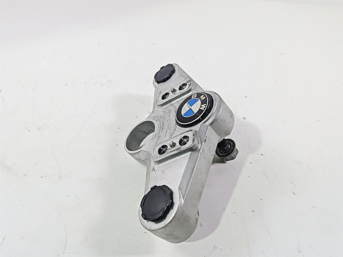 2010 BMW R1200GS K25 Upper Triple Tree Steering Clamp 31427718170 {{ shop.shopifyCountryName }} - Mototech271