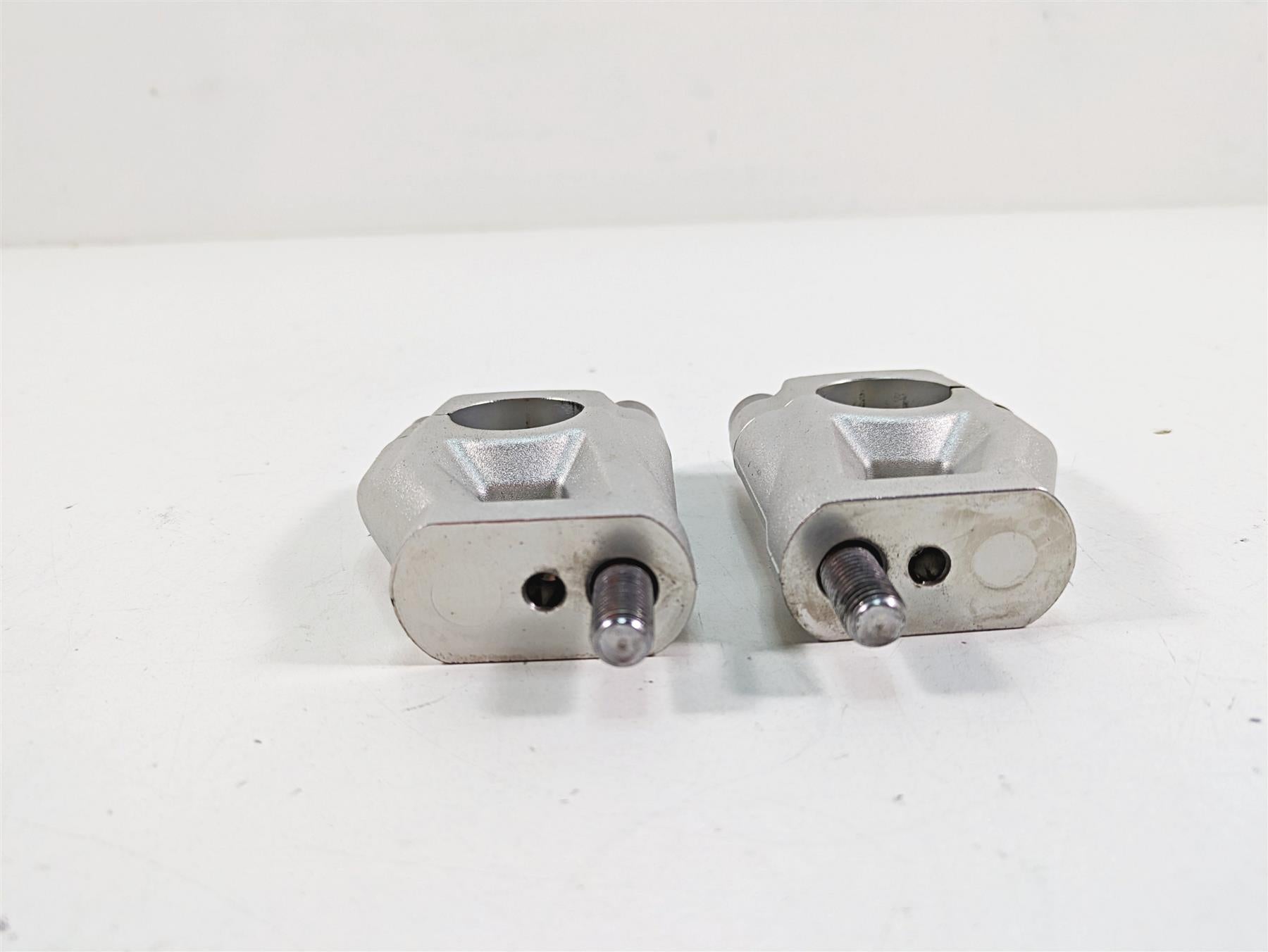 2012 Triumph Tiger 800XC ABS Handlebar Holder Riser Set T2040813 {{ shop.shopifyCountryName }} - Mototech271