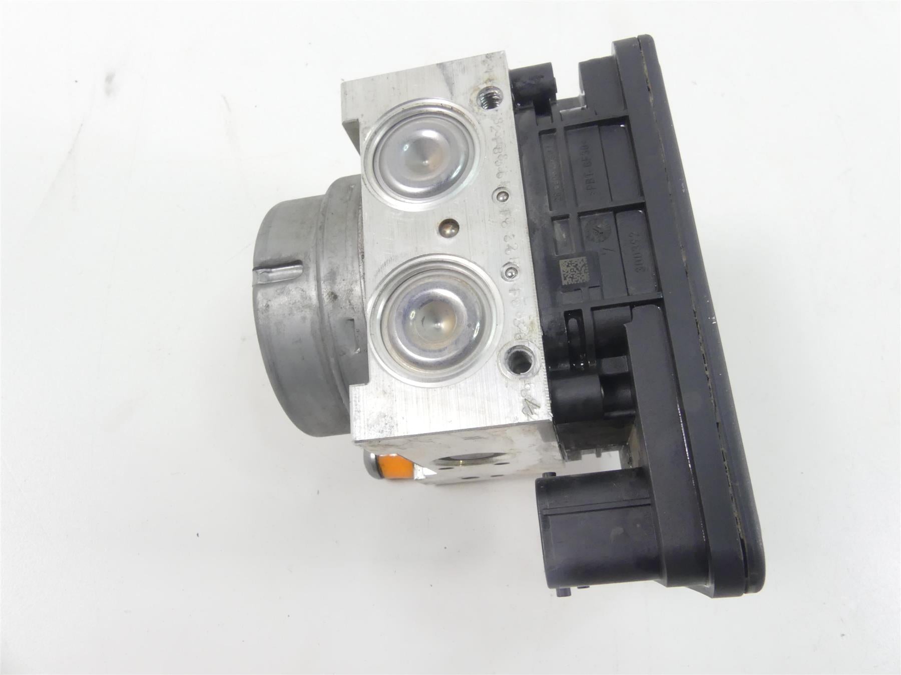 2019 BMW R1250GS K50 Abs Brake Pump Pressure Unit Module 34519898518 34519444398 {{ shop.shopifyCountryName }} - Mototech271