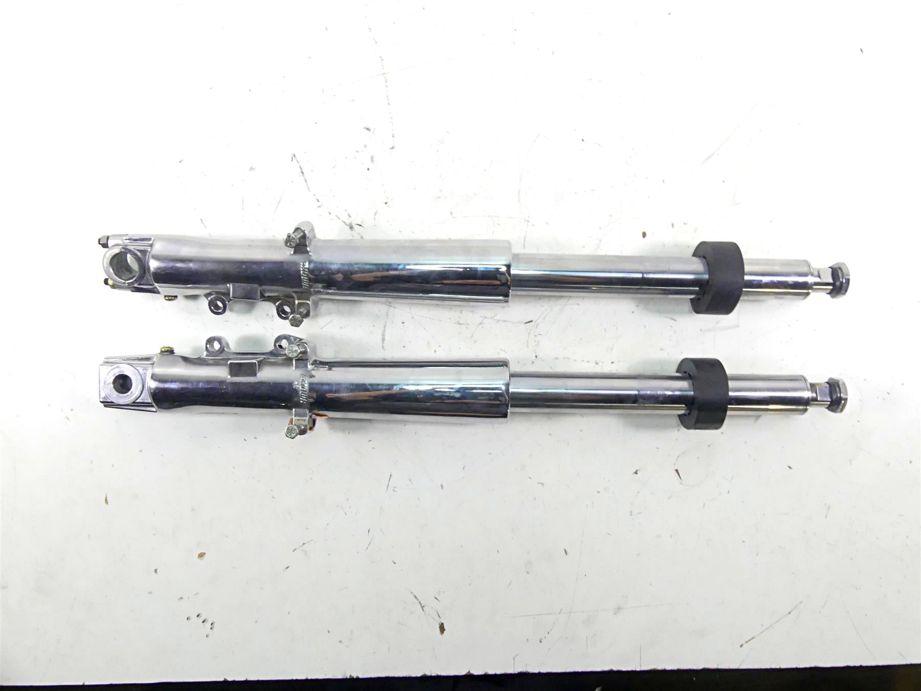 2002 Harley Touring FLHTC Electra Glide 41mm Front Fork Legs 46495-02 46497-02 {{ shop.shopifyCountryName }} - Mototech271