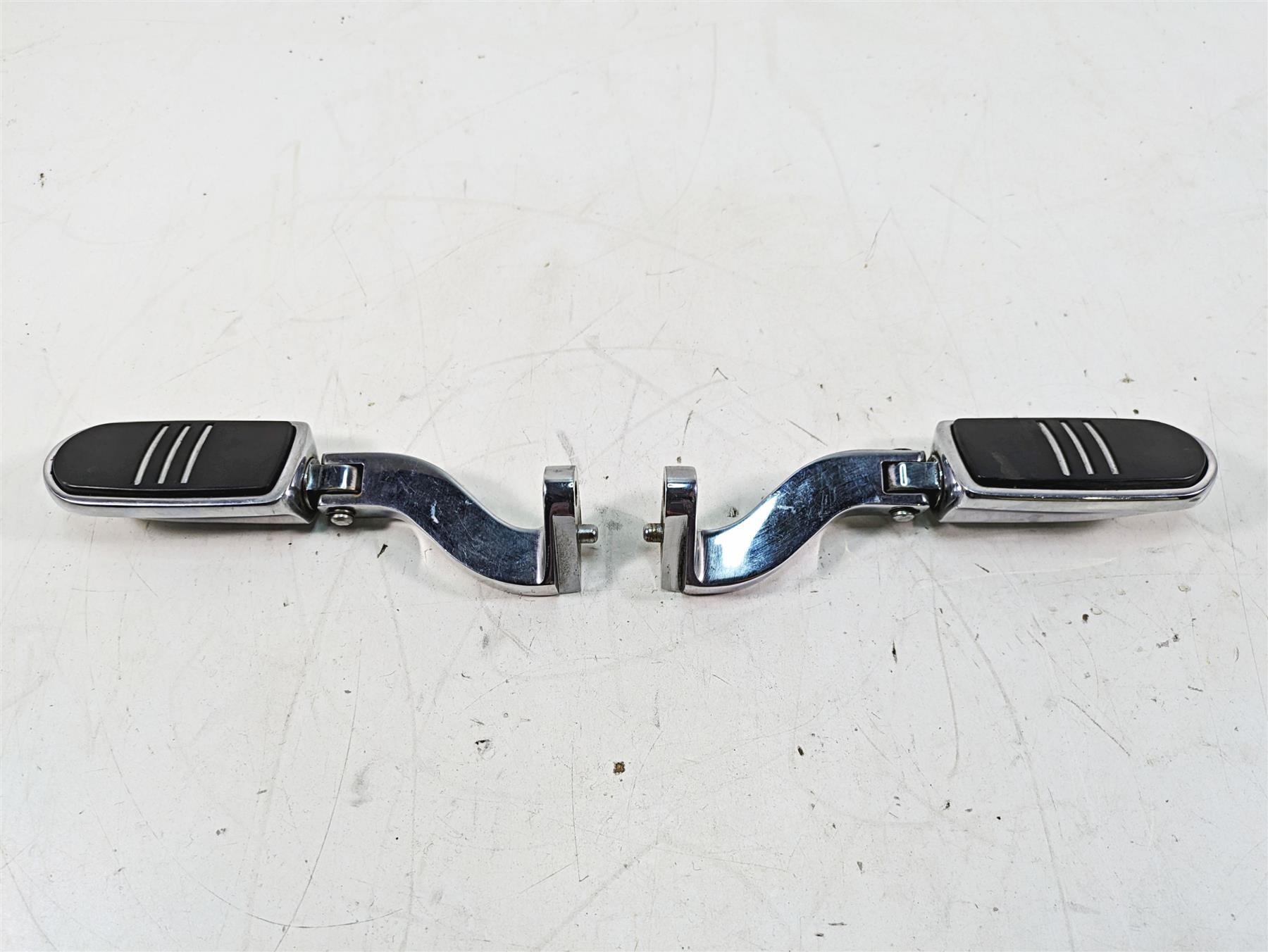 2013 Harley Softail FLSTFB Fat Boy Lo Passenger Footpeg Foot Peg Set 33048-72 | Mototech271