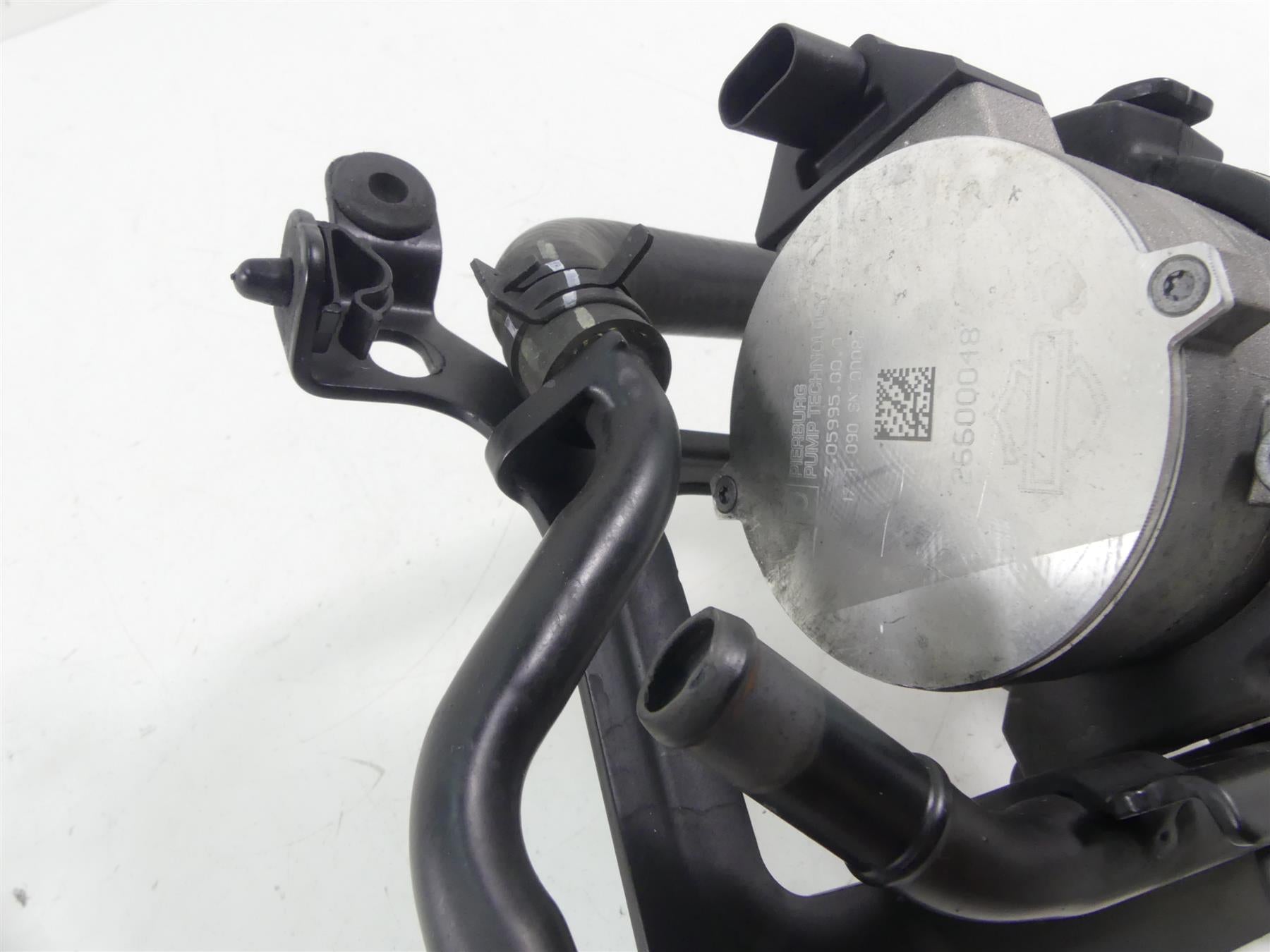 2017 Harley Touring FLHTKL Electra Glide Water Pump Coolant & Lines Set 26600048 {{ shop.shopifyCountryName }} - Mototech271