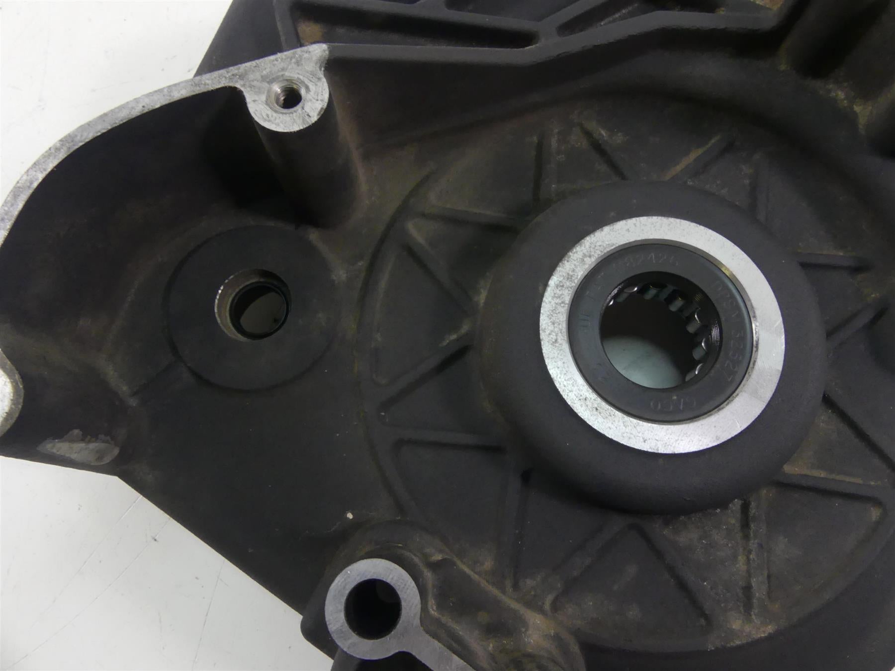 2002 Harley Softail FXSTDI Deuce Inner Primary Drive Clutch Cover 60620-94B {{ shop.shopifyCountryName }} - Mototech271