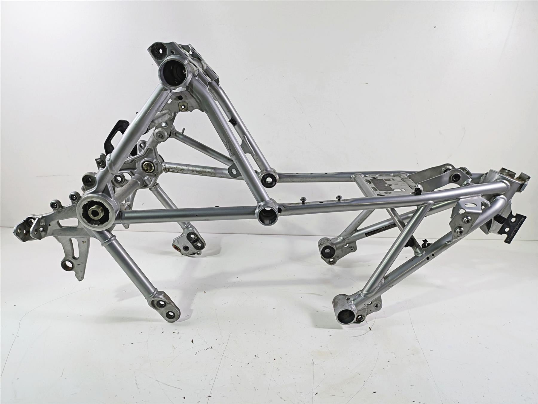2018 BMW R1200GS GSW K50 Straight Main Frame Chassis With South Carolina Salvage Title - 46519444971 {{ shop.shopifyCountryName }} - Mototech271