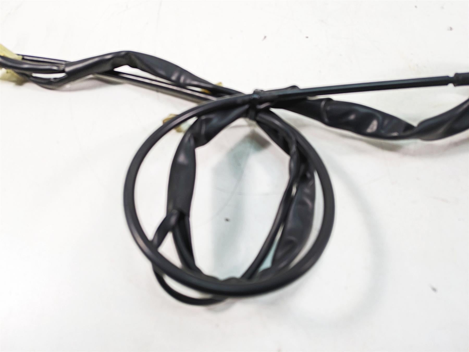 2002 Yamaha FZ1 FZS1000 Fazer Left Hand Blinker Control Switch 5LV-83973-00-00 {{ shop.shopifyCountryName }} - Mototech271