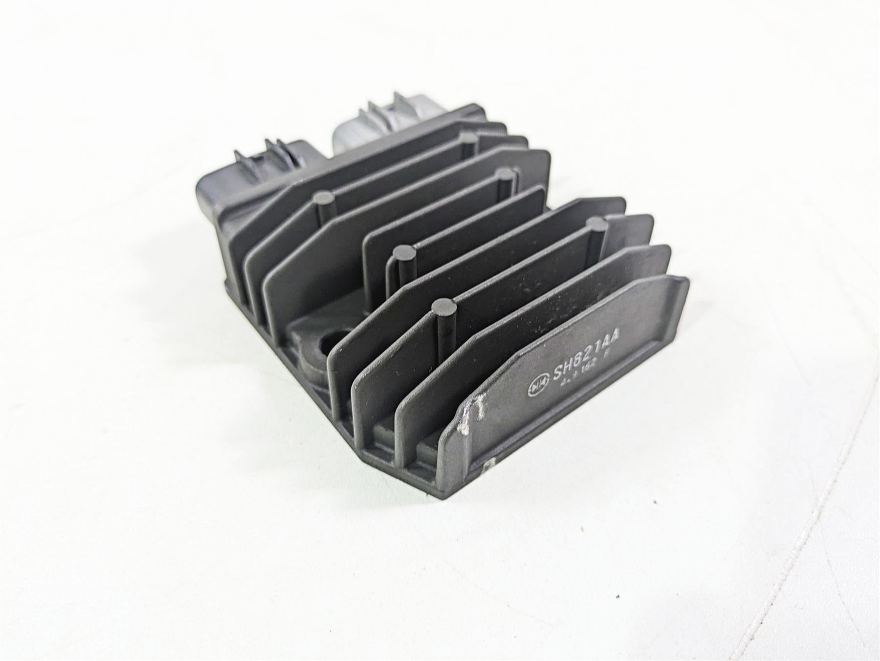 2015 Ducati Hypermotard 821 SP Rectifier Voltage Regulator SH821AA 54040321A {{ shop.shopifyCountryName }} - Mototech271
