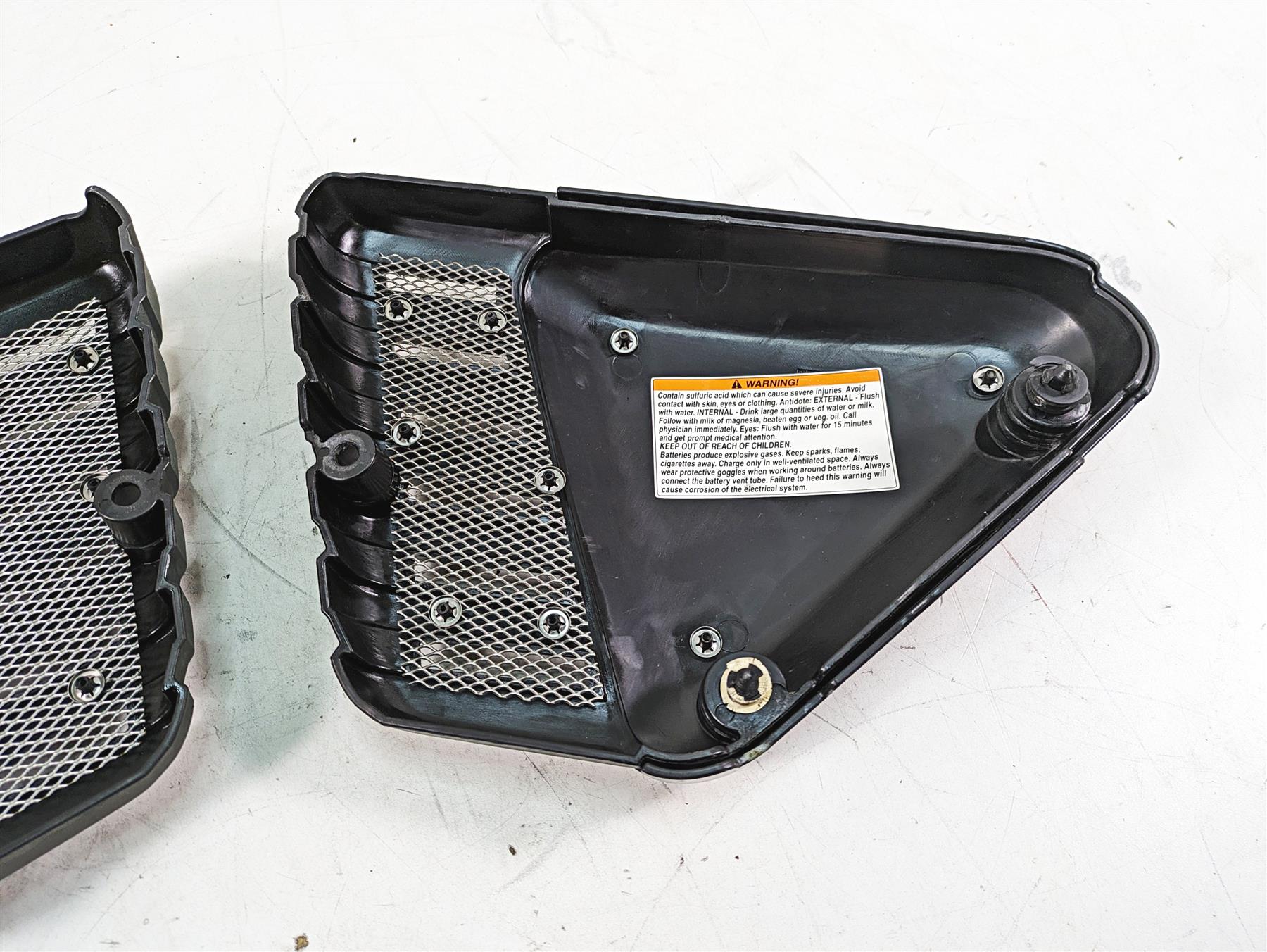 2013 Moto Guzzi V7 750 Stone Black Side Cover Fairing Cowl Set 978941 978944 {{ shop.shopifyCountryName }} - Mototech271