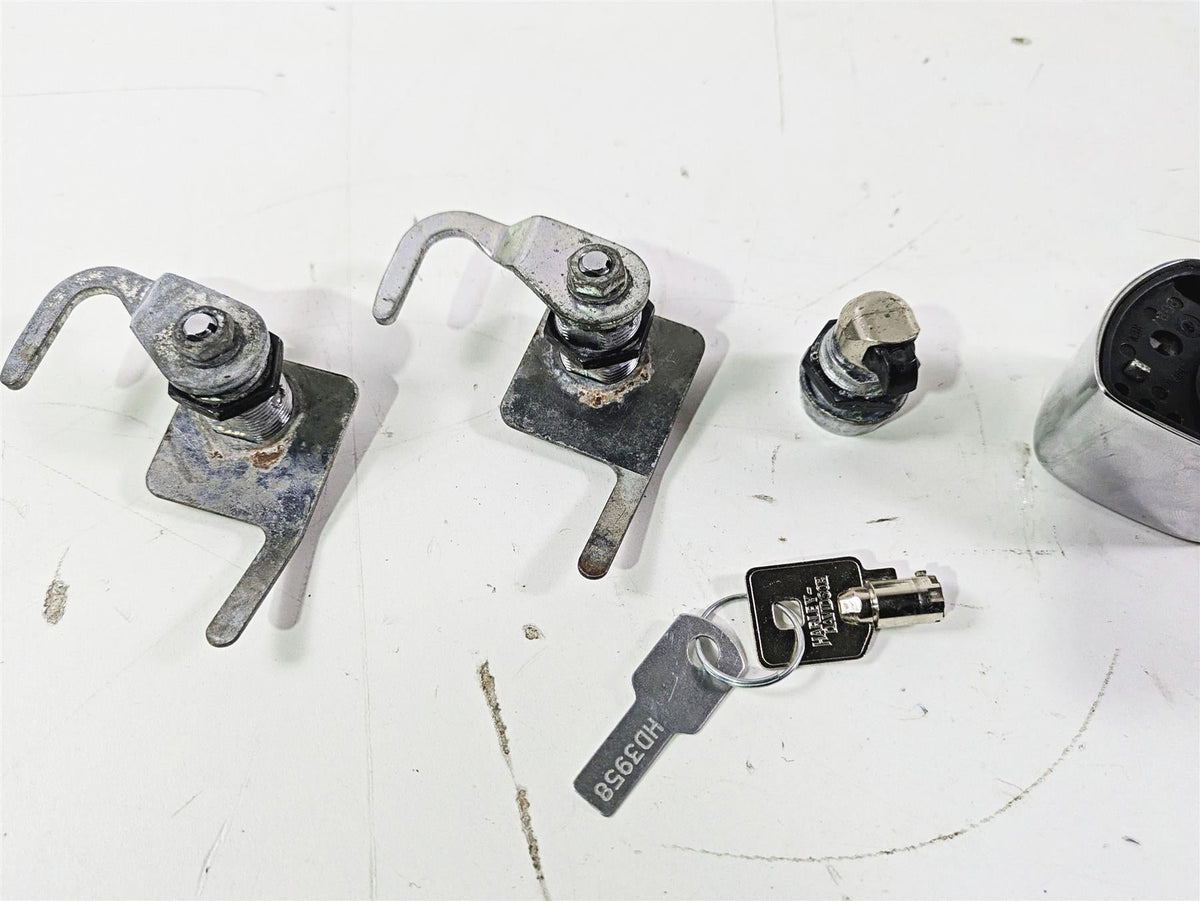2008 Harley Touring FLHTP Electra Glide Ignition Switch Knob + Key Lock 71532-03 {{ shop.shopifyCountryName }} - Mototech271