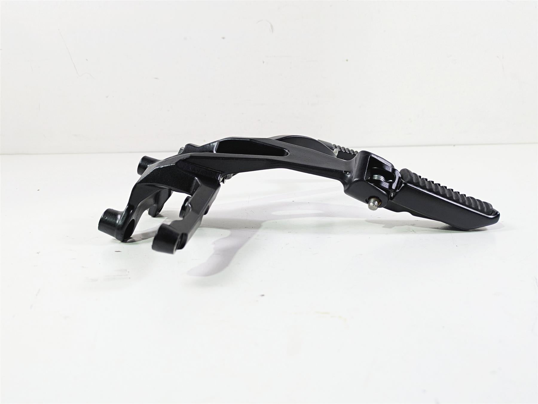 2024 Harley Sportster RH975 S Front Right Footpeg Brake Pedal Set 50502125 {{ shop.shopifyCountryName }} - Mototech271
