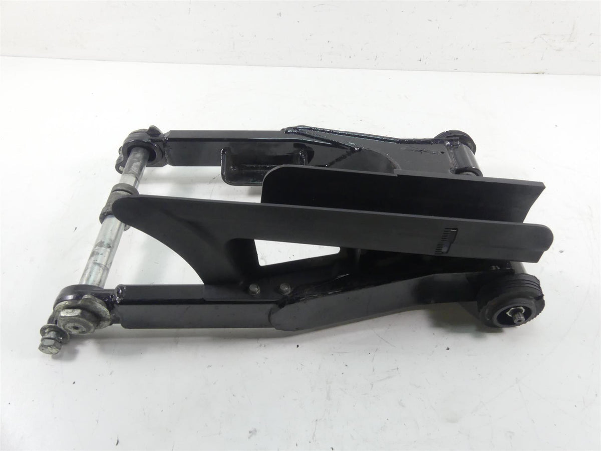 2005 Harley Touring CVO FLHTCSE Electra Glide Swingarm Swing Arm & Axle 47549-02 {{ shop.shopifyCountryName }} - Mototech271