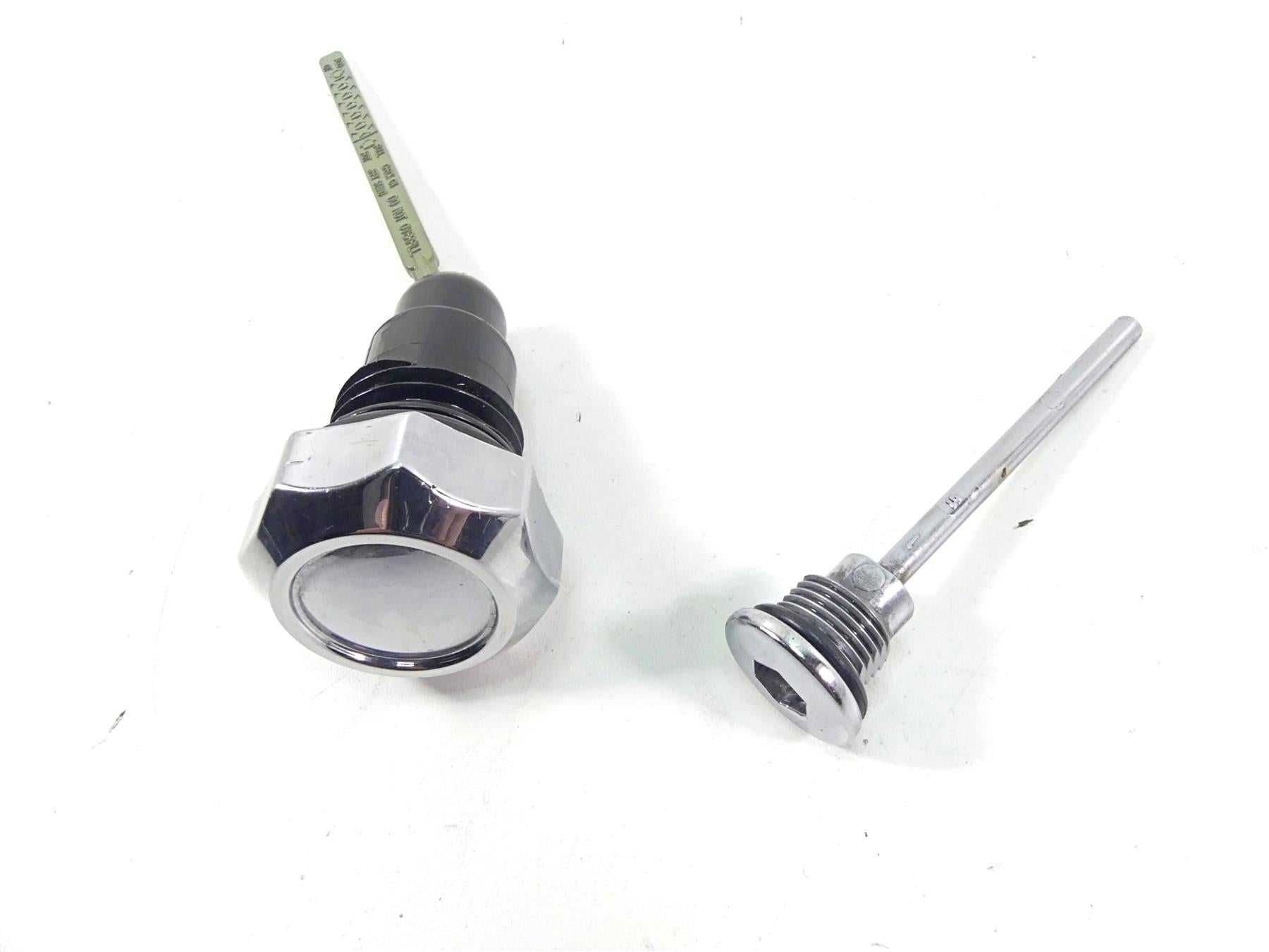 2007 Harley Touring FLHRSE CVO Road King Oil Dipstick Set  62693-07A