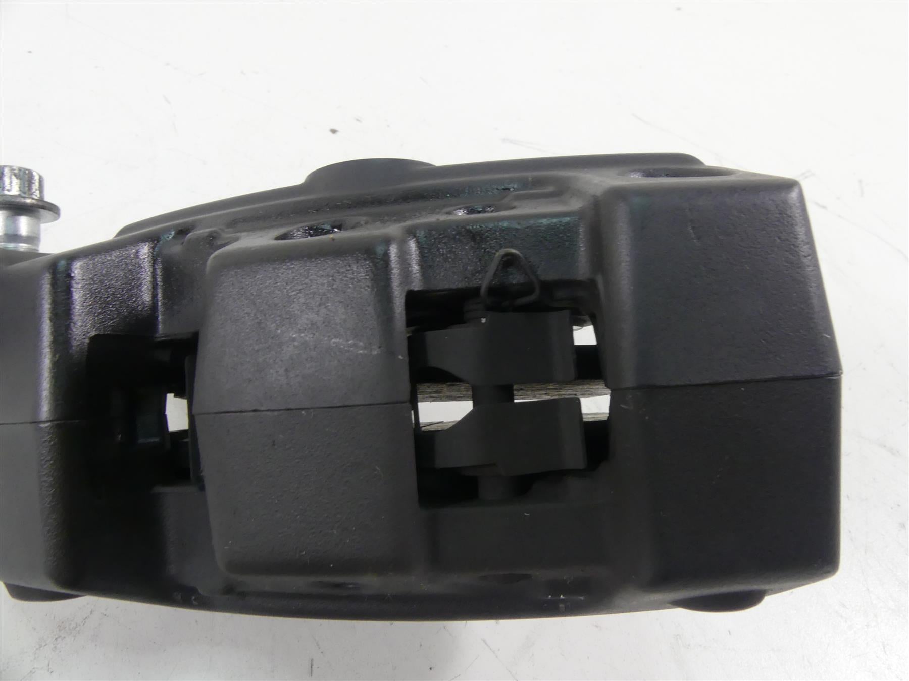 2014 Harley Touring FLHX Street Glide Front Brake Caliper Set 43027-08 44023-08 {{ shop.shopifyCountryName }} - Mototech271
