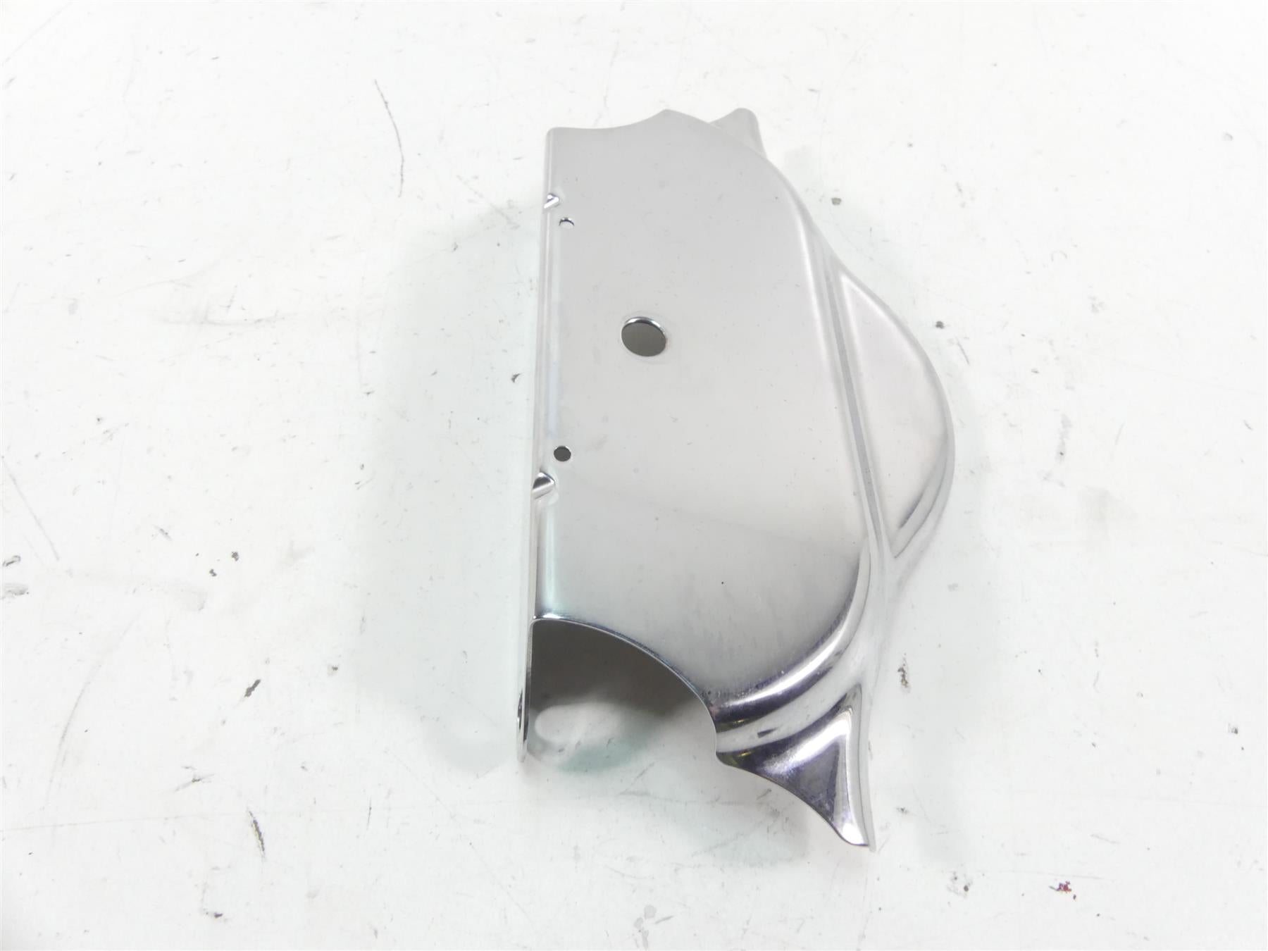2005 Harley Touring CVO FLHTC SE Electra Glide Lower Triple Tree Chrome Cover {{ shop.shopifyCountryName }} - Mototech271