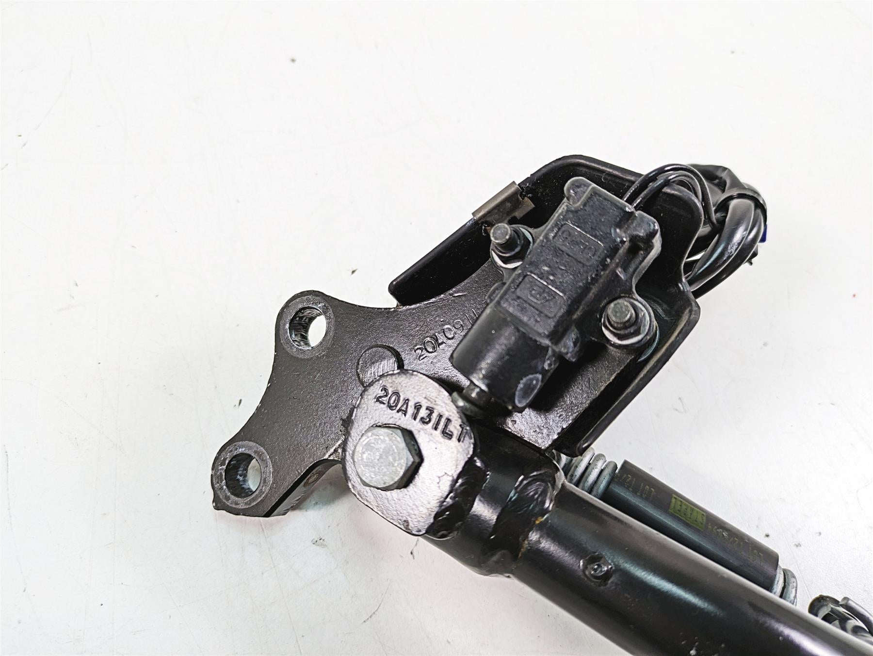 2020 Aprilia Tuono V4 Factory Side Kickstand Kick Stand & Switch 2B003283 {{ shop.shopifyCountryName }} - Mototech271