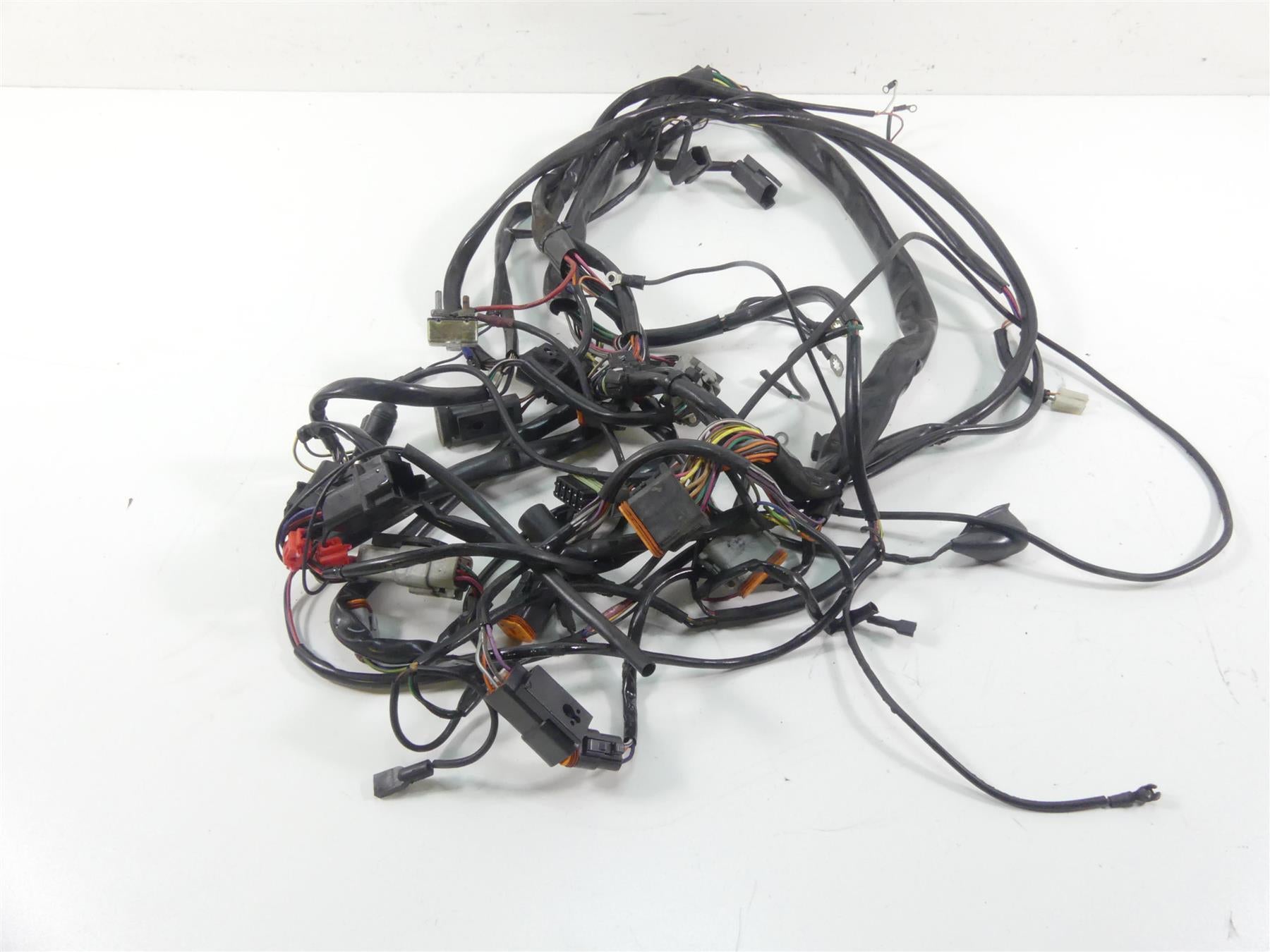 1995 Harley Touring FLHTCU Electra Glide Main Wiring Harness - No Cut 70985-94 {{ shop.shopifyCountryName }} - Mototech271