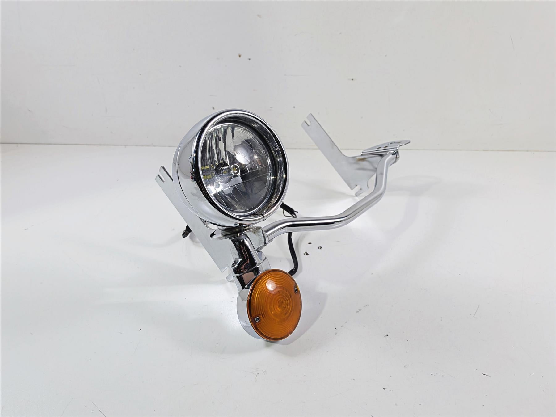 2000 Harley Touring FLHRCI Road King Spotlight Bar & Right Light Read 68712-94A {{ shop.shopifyCountryName }} - Mototech271