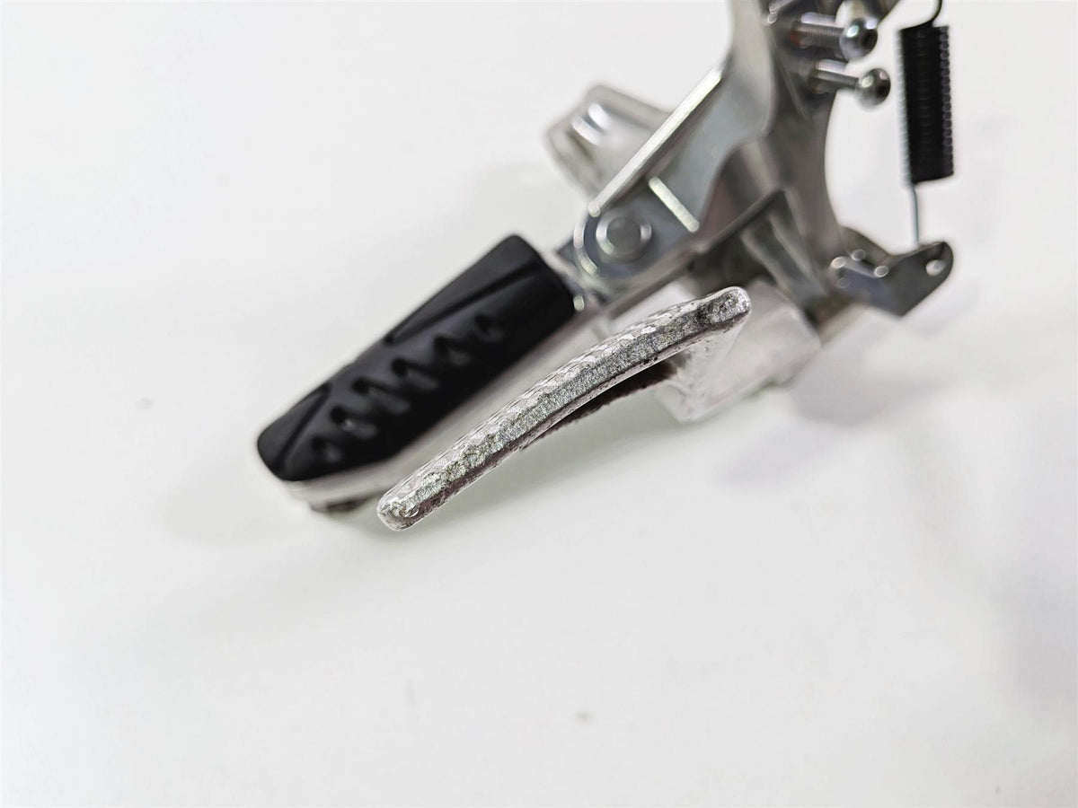 2009 Yamaha VMX17 V-Max 1700 Right Foot Peg Brake Pedal Set 2S3-27443-00-00-Mototech271