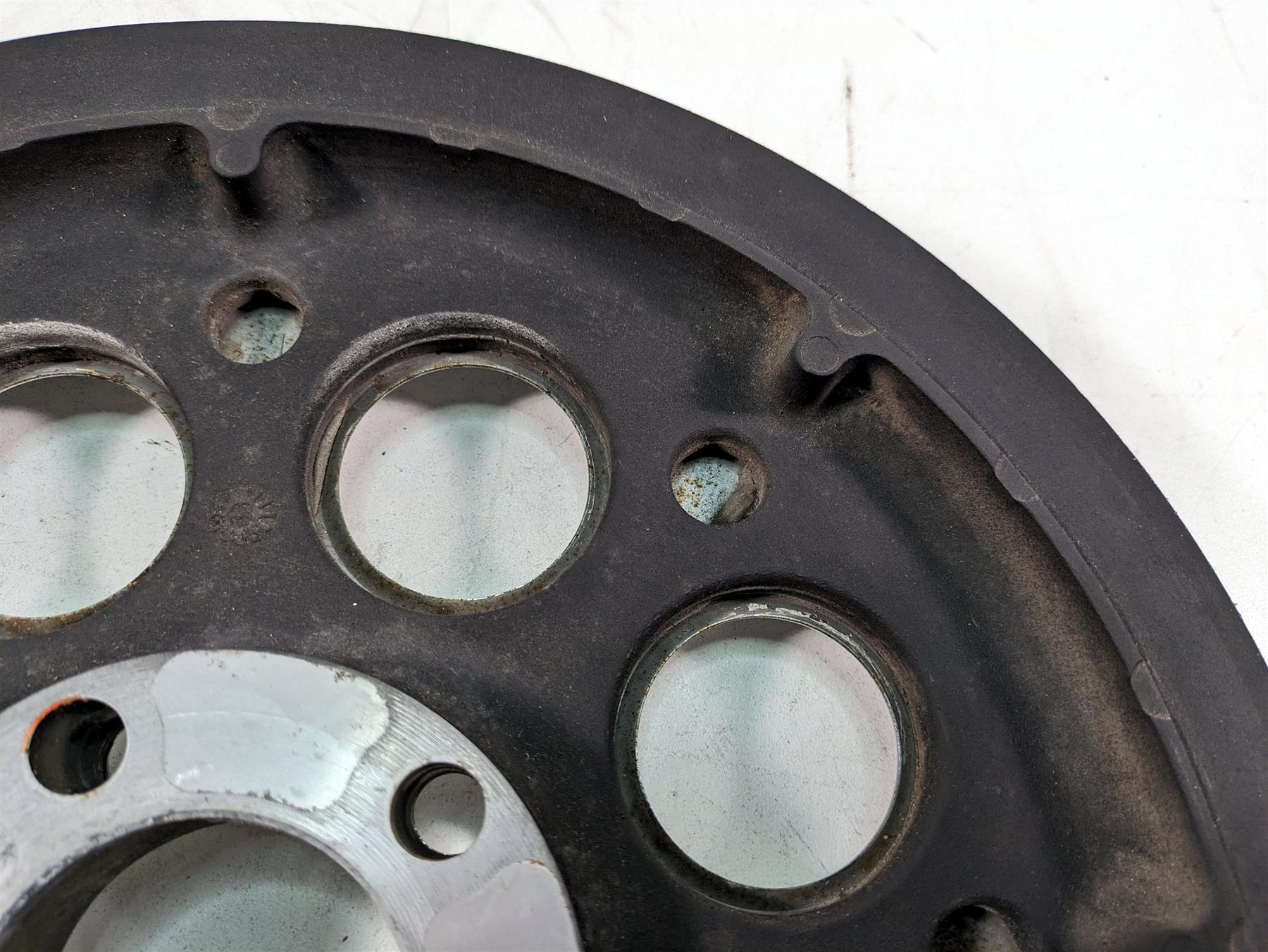 2000 Harley Dyna FXDL Low Rider Rear 70T 1-1/8 Drive Belt Pulley 40117-00 {{ shop.shopifyCountryName }} - Mototech271