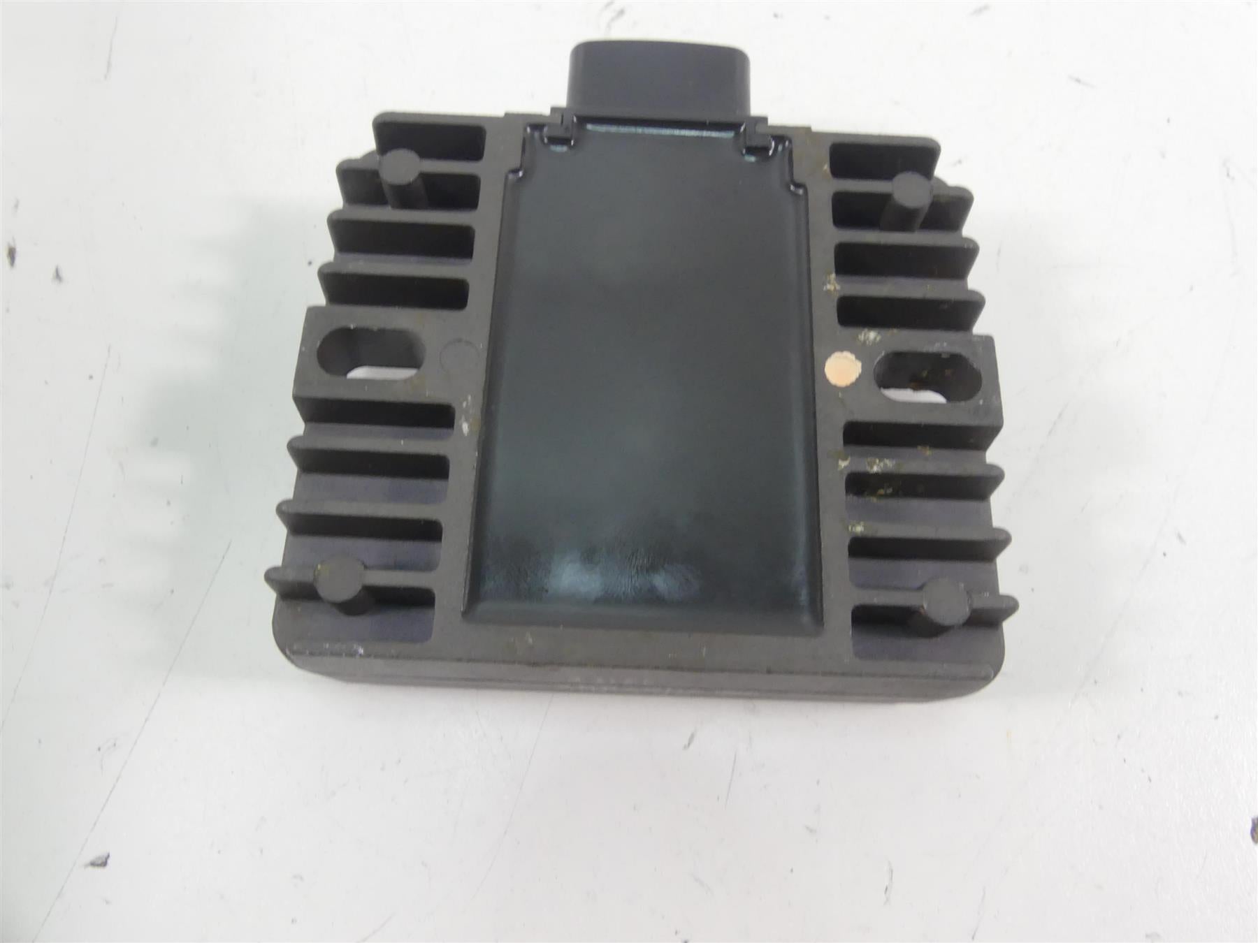 2016 Yamaha Waverunner VX 1050 Deluxe Rectifier Voltage Regulator 6D3-81960-00 {{ shop.shopifyCountryName }} - Mototech271