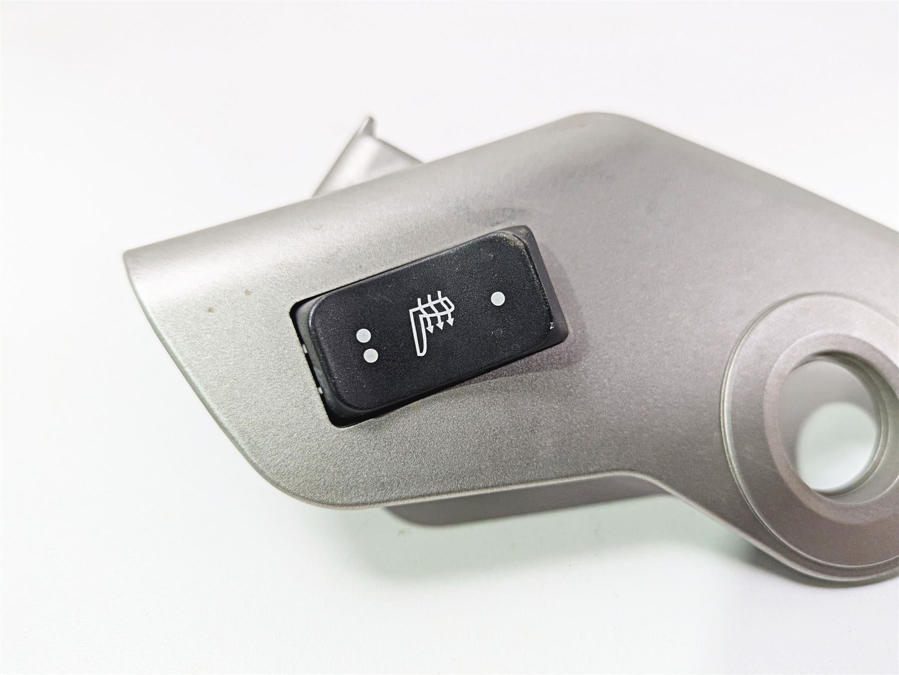 2014 BMW K1600 GTL K48 Seat Heating Switch + Cover 61318522478 52537728243 {{ shop.shopifyCountryName }} - Mototech271