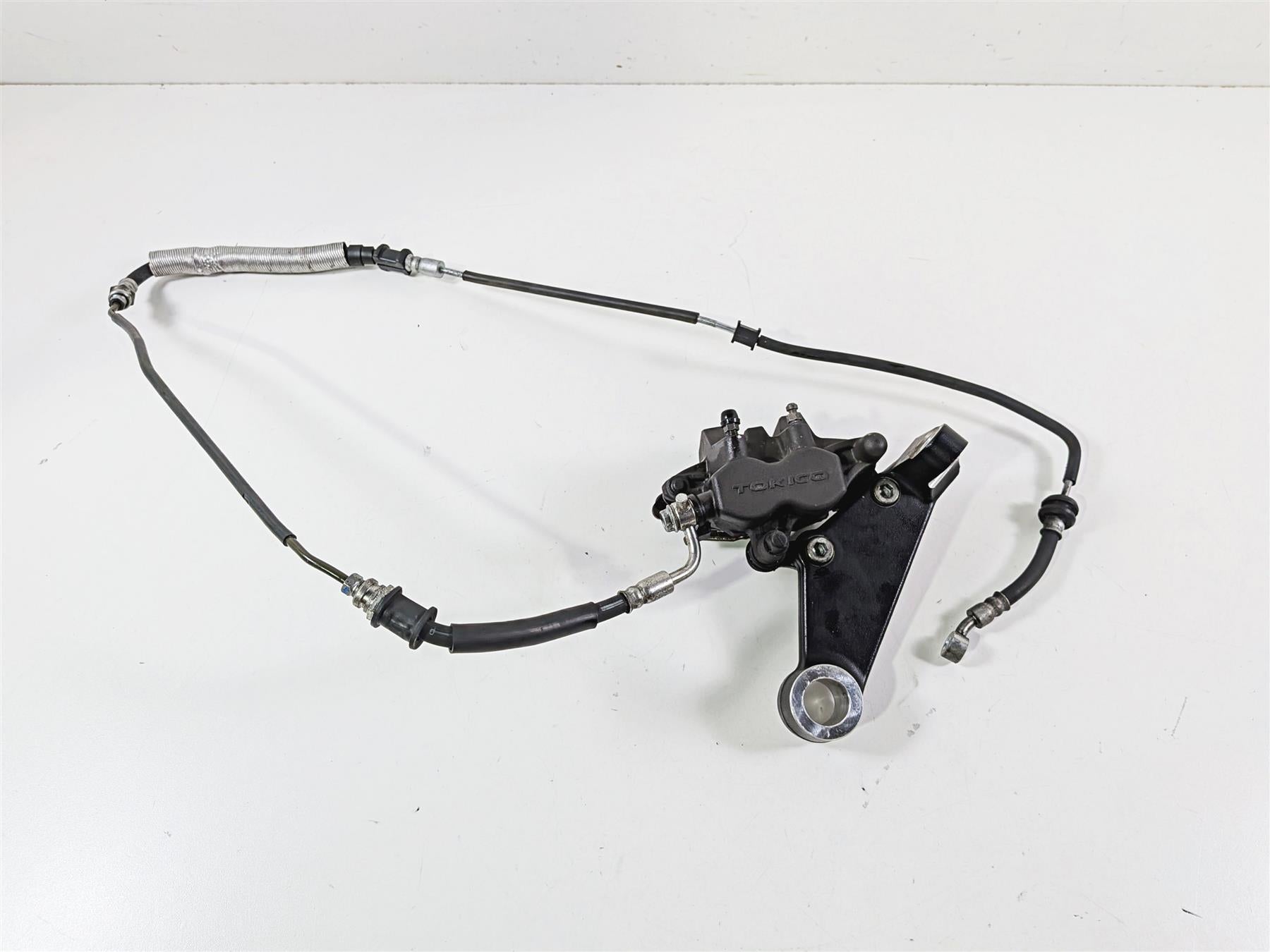 2014 Suzuki M109R VZR1800 Boulevard Rear Brake Caliper 69100-01D40-999 {{ shop.shopifyCountryName }} - Mototech271