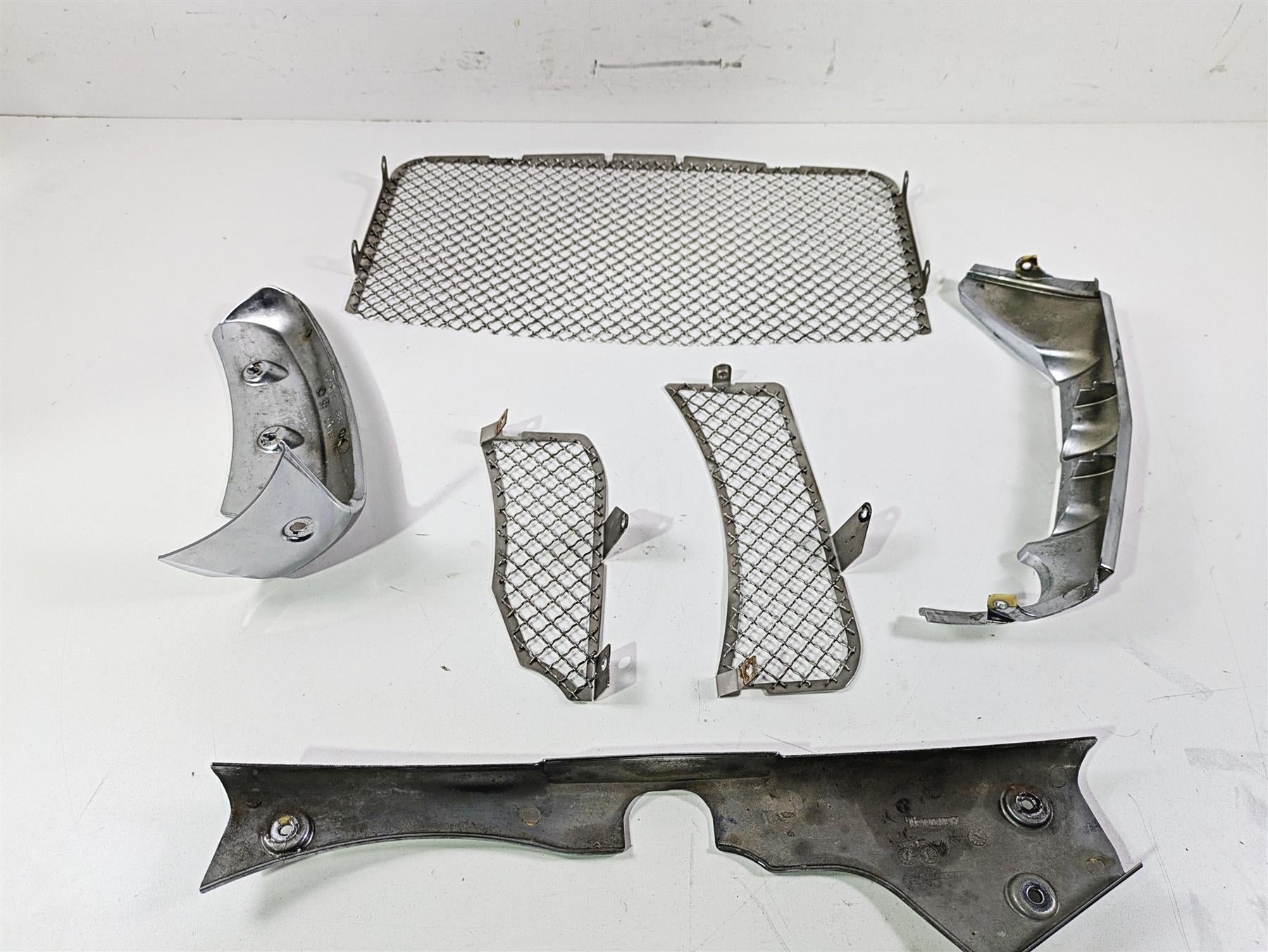 2006 Triumph Rocket 3 Radiator Chrome Radiator Cover Set T2108413 T2108414 {{ shop.shopifyCountryName }} - Mototech271