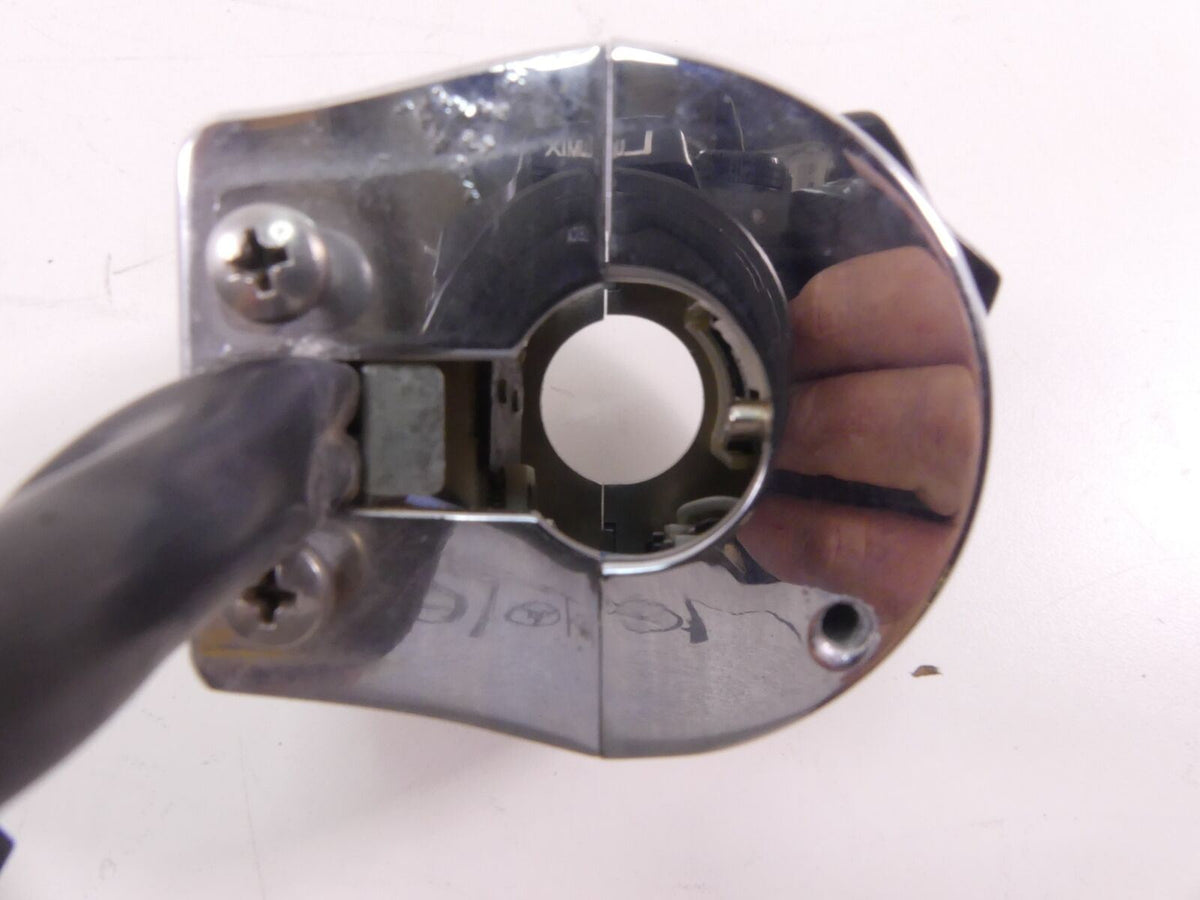 2009 Victory Vision Tour Left Hand Control Switch Turn Signal Horn Shield 401199 {{ shop.shopifyCountryName }} - Mototech271
