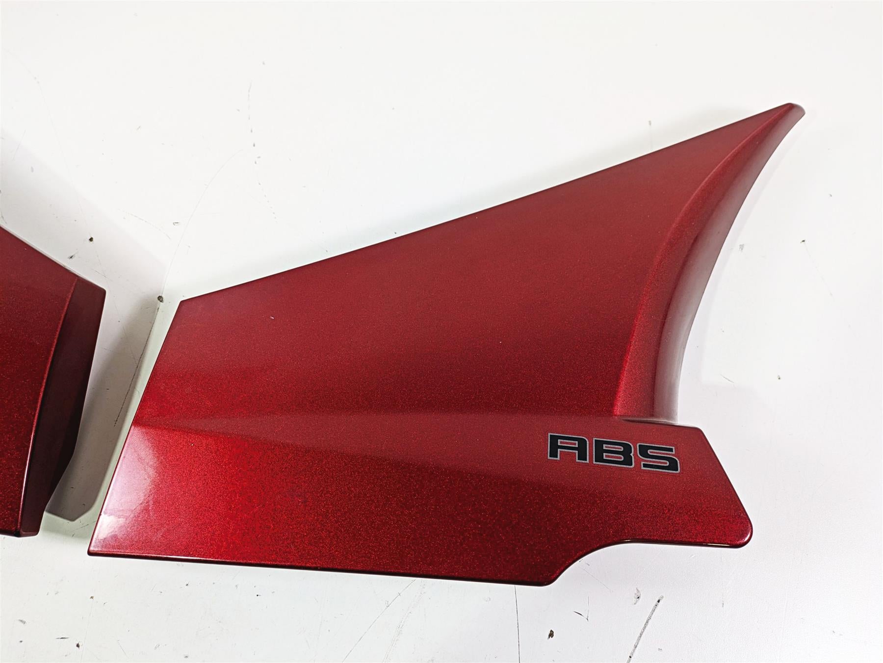 2012 Victory Cross Country Small Side Cover Fairing Set 5437589 5437588 {{ shop.shopifyCountryName }} - Mototech271