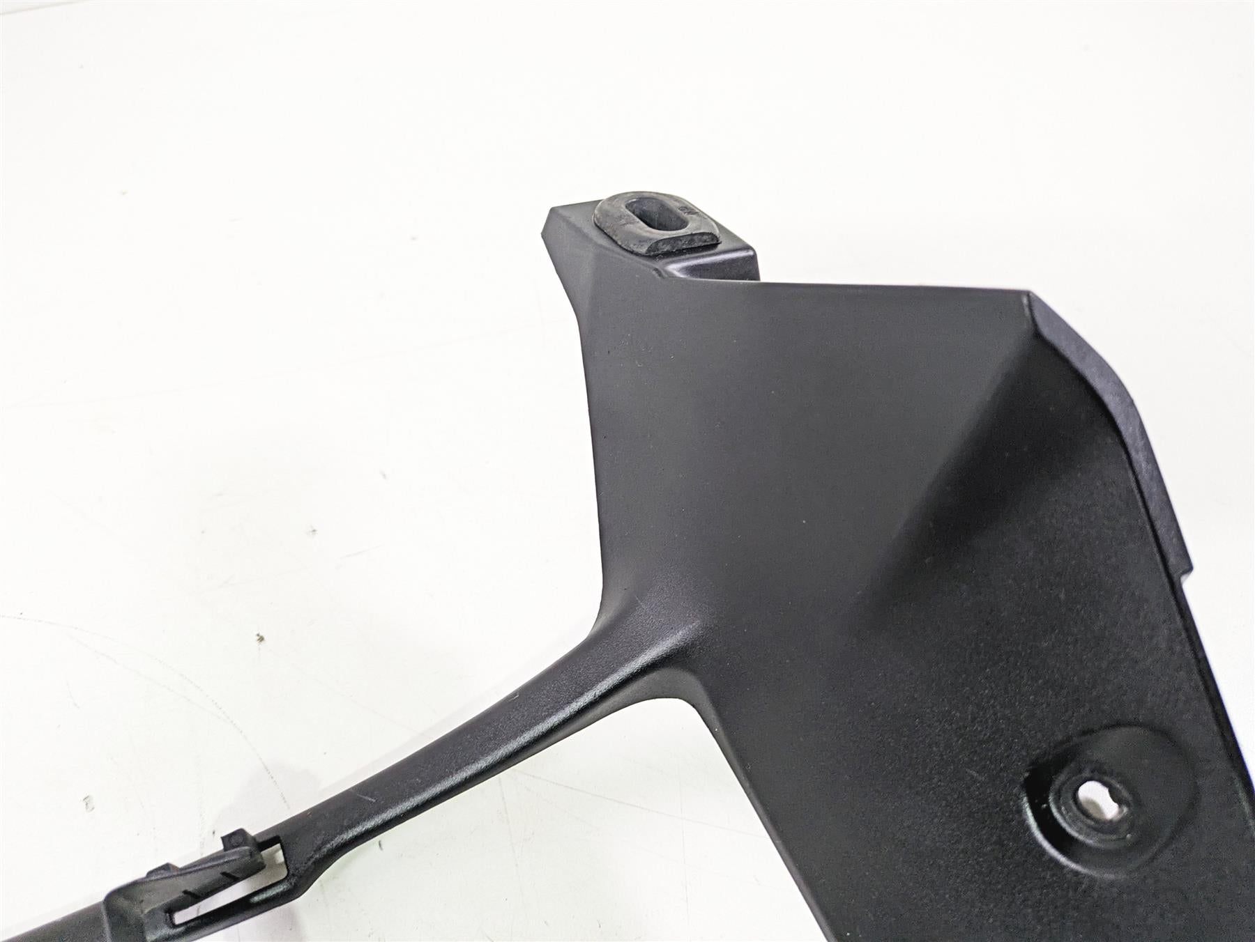 2015 BMW K1600 GT K48 Radiator Center Cover Shroud Plastic 17117726602 {{ shop.shopifyCountryName }} - Mototech271