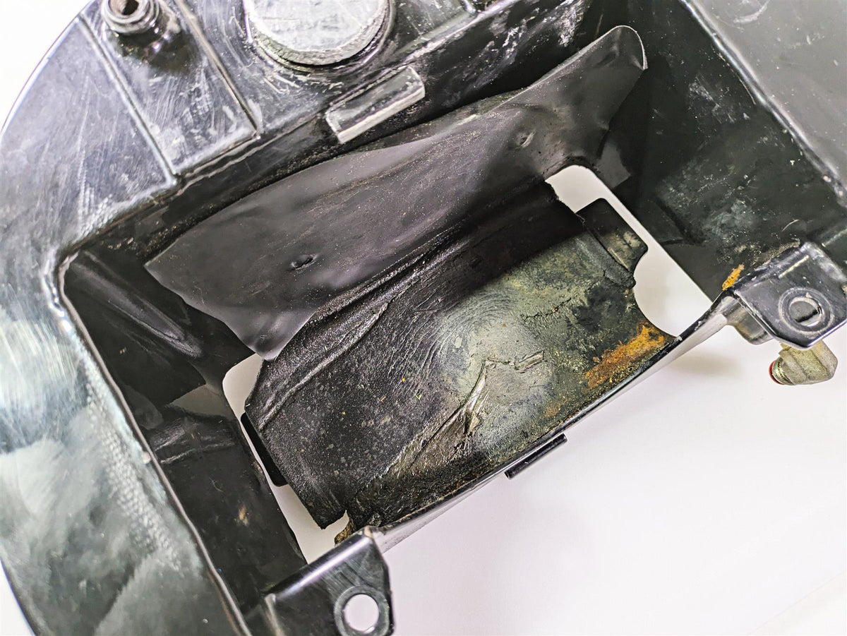 2004 Big Dog Chopper Oil Tank Reservoir Softail - Style {{ shop.shopifyCountryName }} - Mototech271