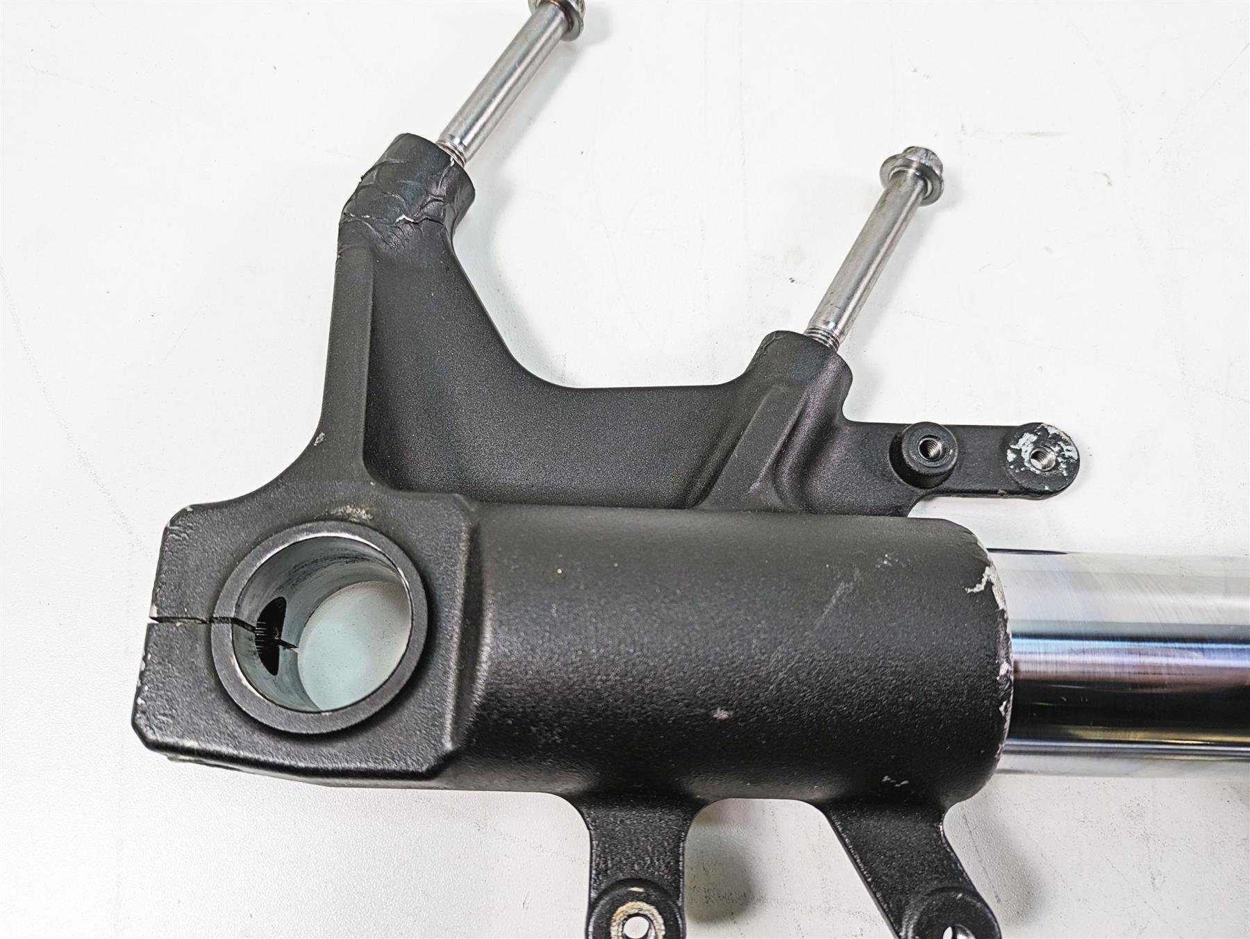 2016 Suzuki M109R VZR1800 Straight Front Forks Leg Set 51103-48G31 51104-48G31 {{ shop.shopifyCountryName }} - Mototech271