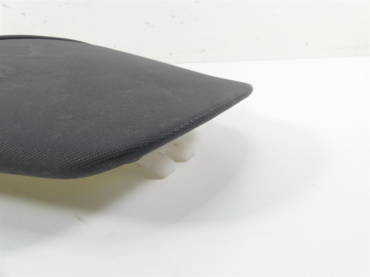 2022 Suzuki GSXR750 Rear Passenger Pillion Seat Saddle -No Tears 45300-14J11-P3H {{ shop.shopifyCountryName }} - Mototech271