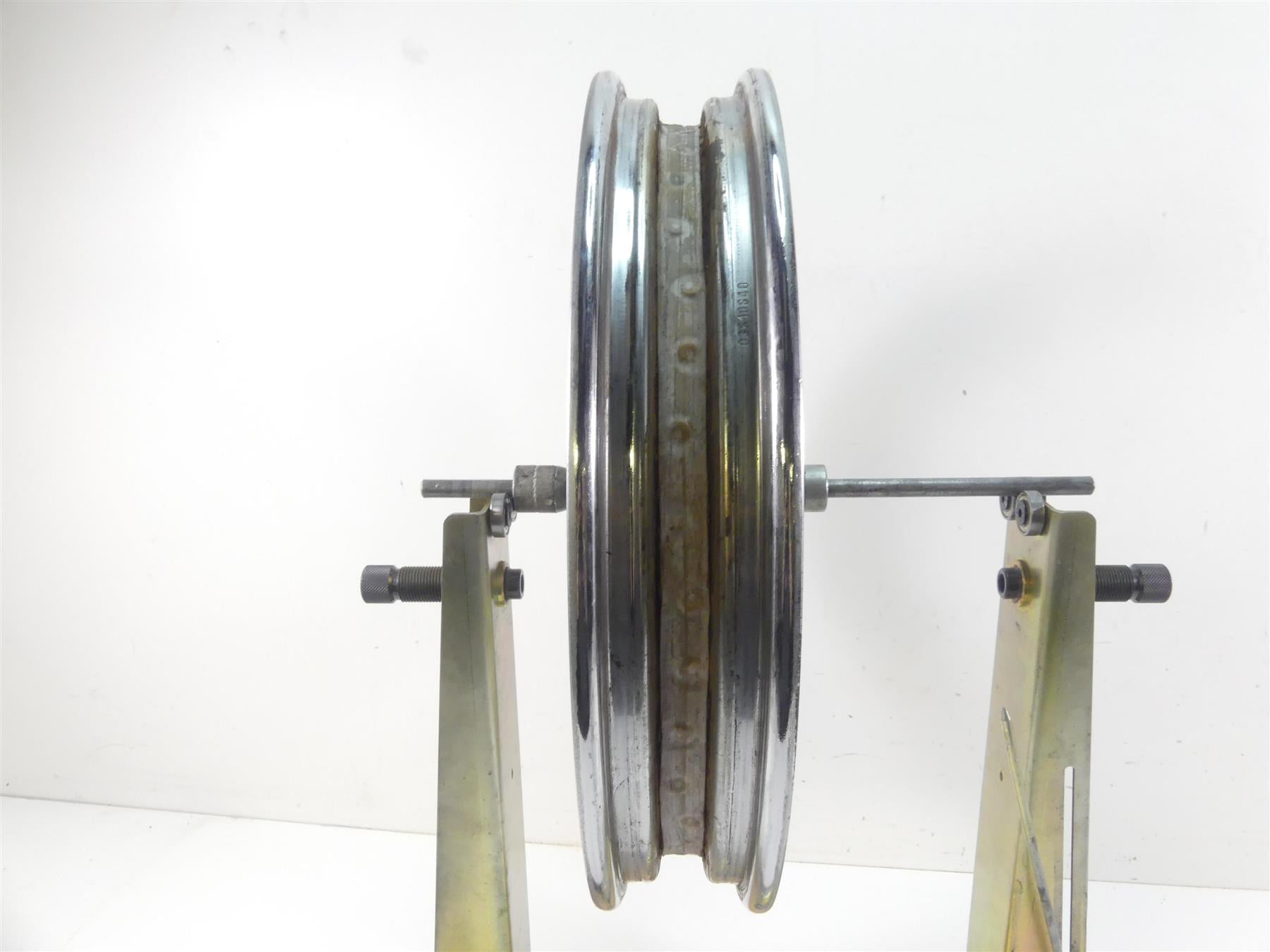 2001 Moto Guzzi California Sp 1100 Straight 18x2.5 Front Wheel Rim GU03610340 {{ shop.shopifyCountryName }} - Mototech271