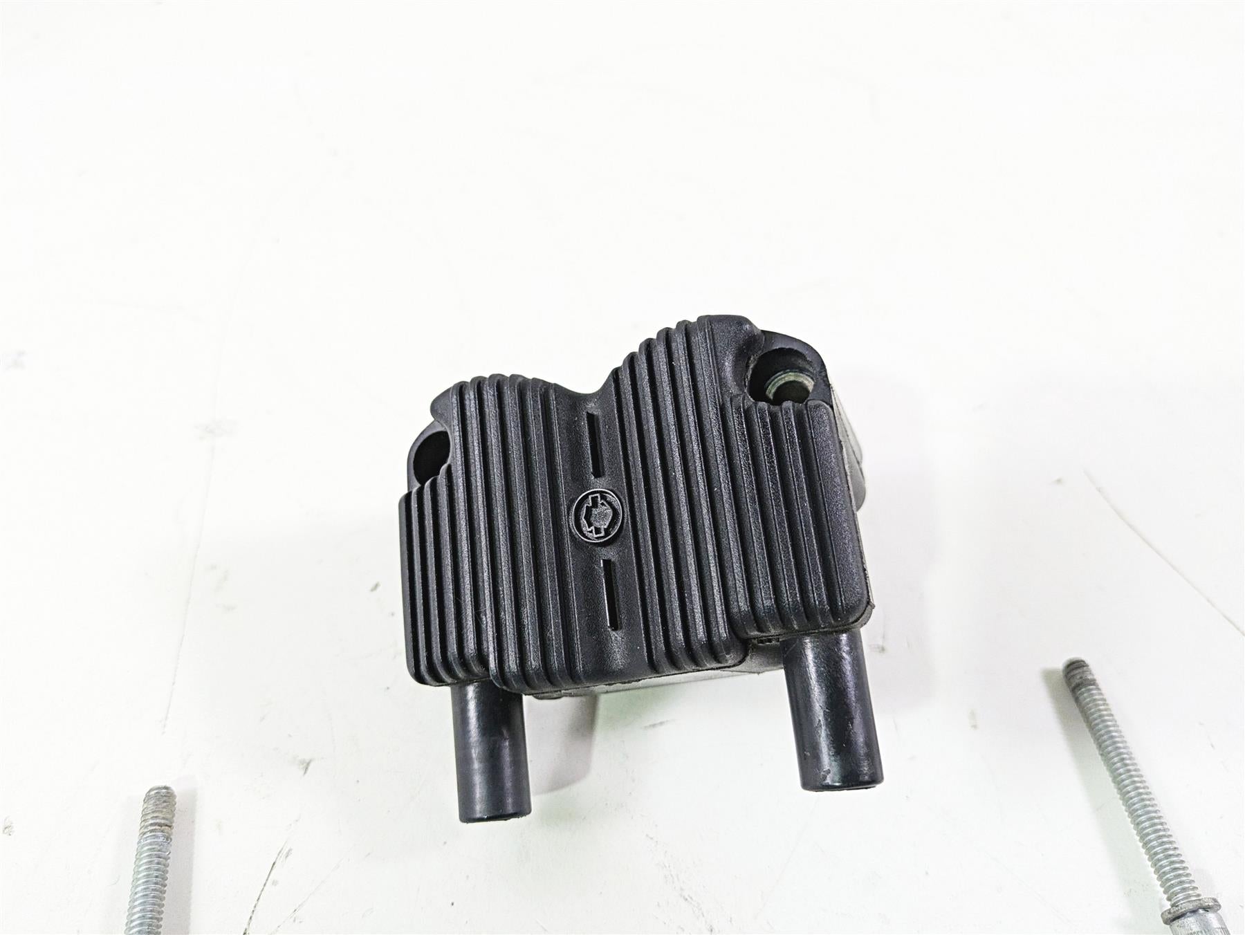 2017 Harley FLS Softail Slim Ignition Coil + Wiring & Plugs Set 31743-01 {{ shop.shopifyCountryName }} - Mototech271