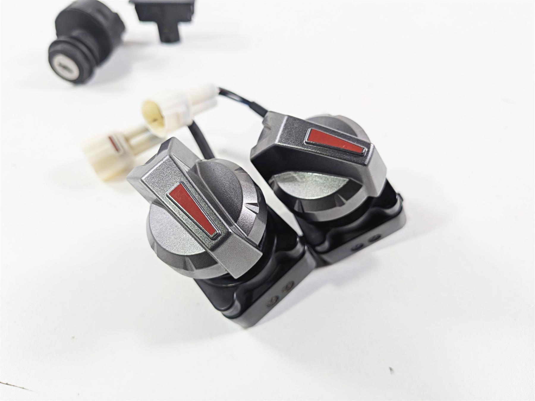 2017 Yamaha YXZ1000R EPS SS Ignition Light Led Switch Set 5UG-H2510-00-00 {{ shop.shopifyCountryName }} - Mototech271