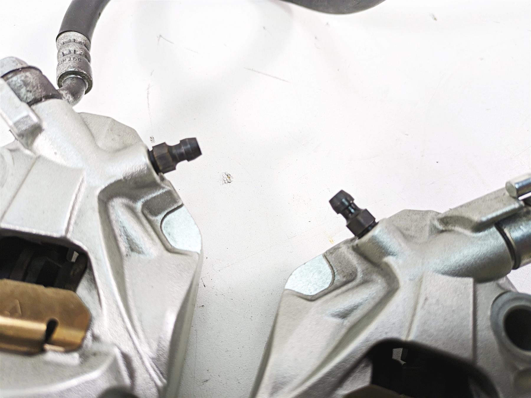 2022 Suzuki GSXR 750 Front Brake Calipers 110mm 59300-17K20-999 59100-17K20-999 {{ shop.shopifyCountryName }} - Mototech271